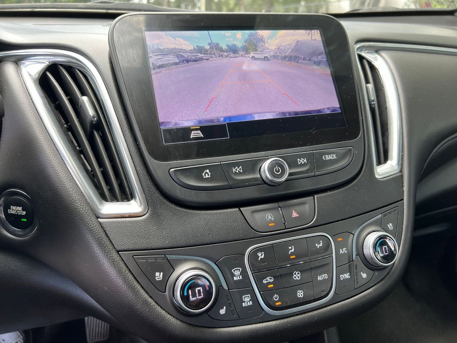 Thumbnail: 2024 Chevrolet Malibu - 17