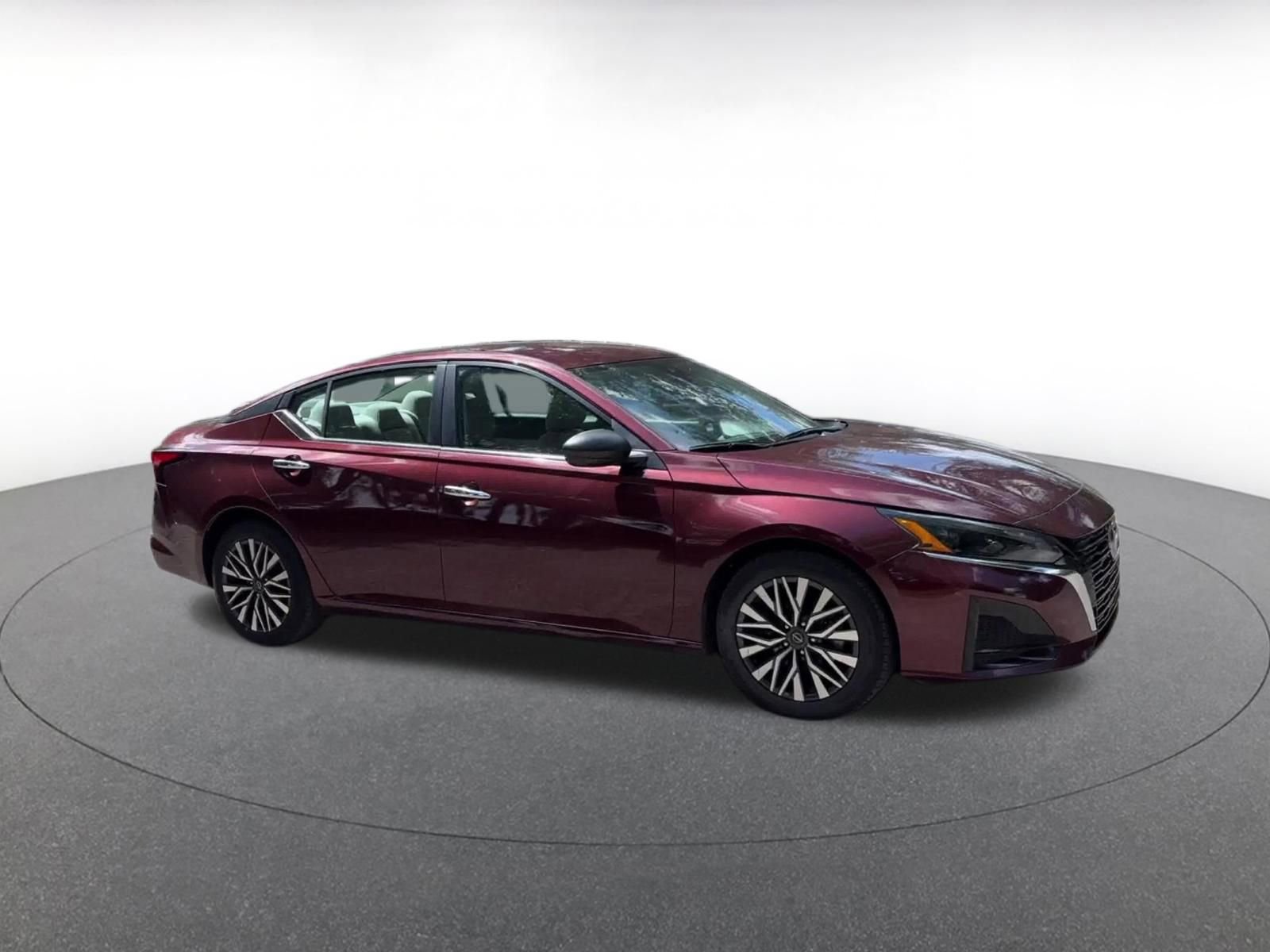 Thumbnail: 2025 Nissan Altima - 2