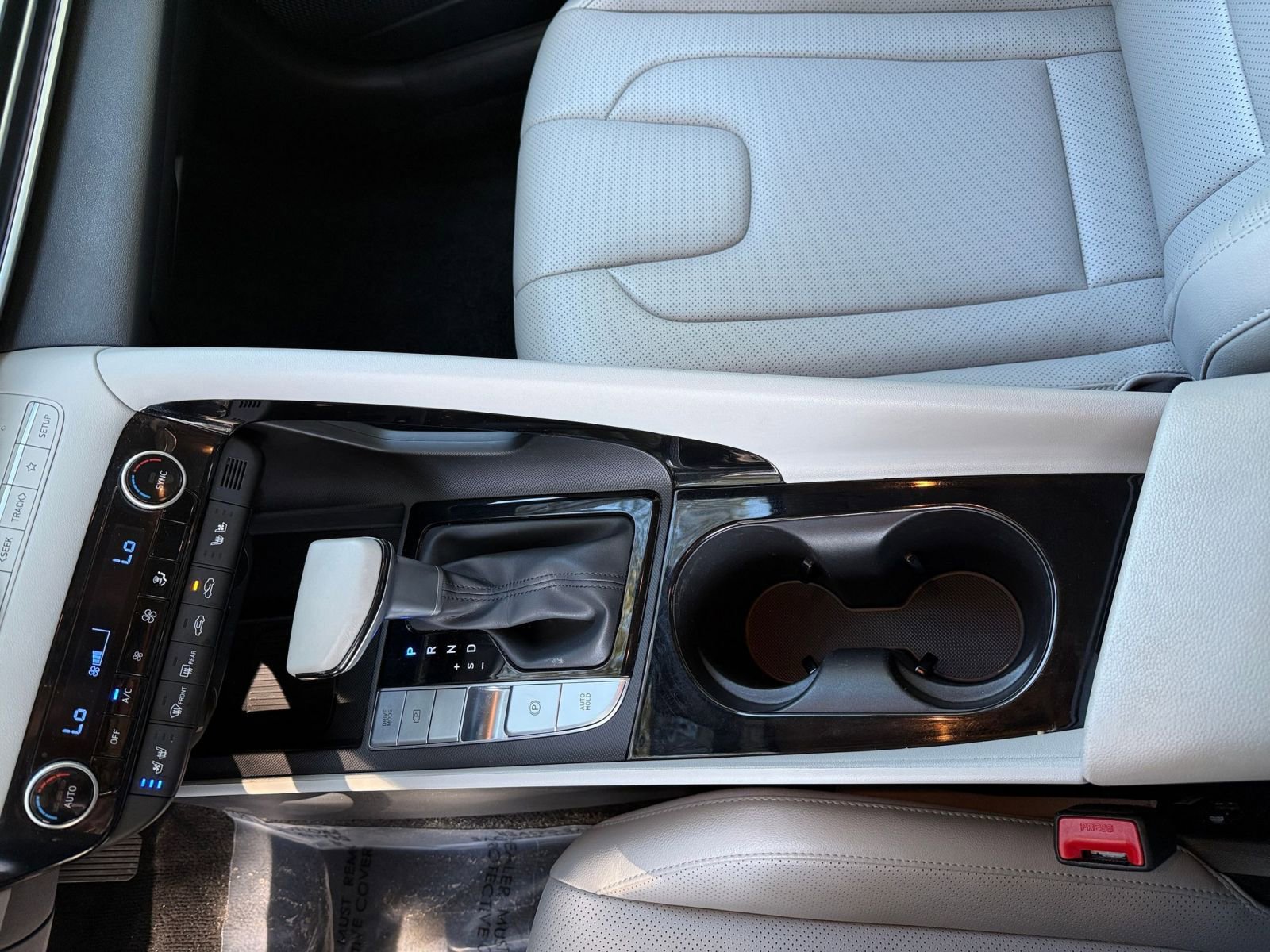 Thumbnail: 2025 Hyundai Elantra - 35