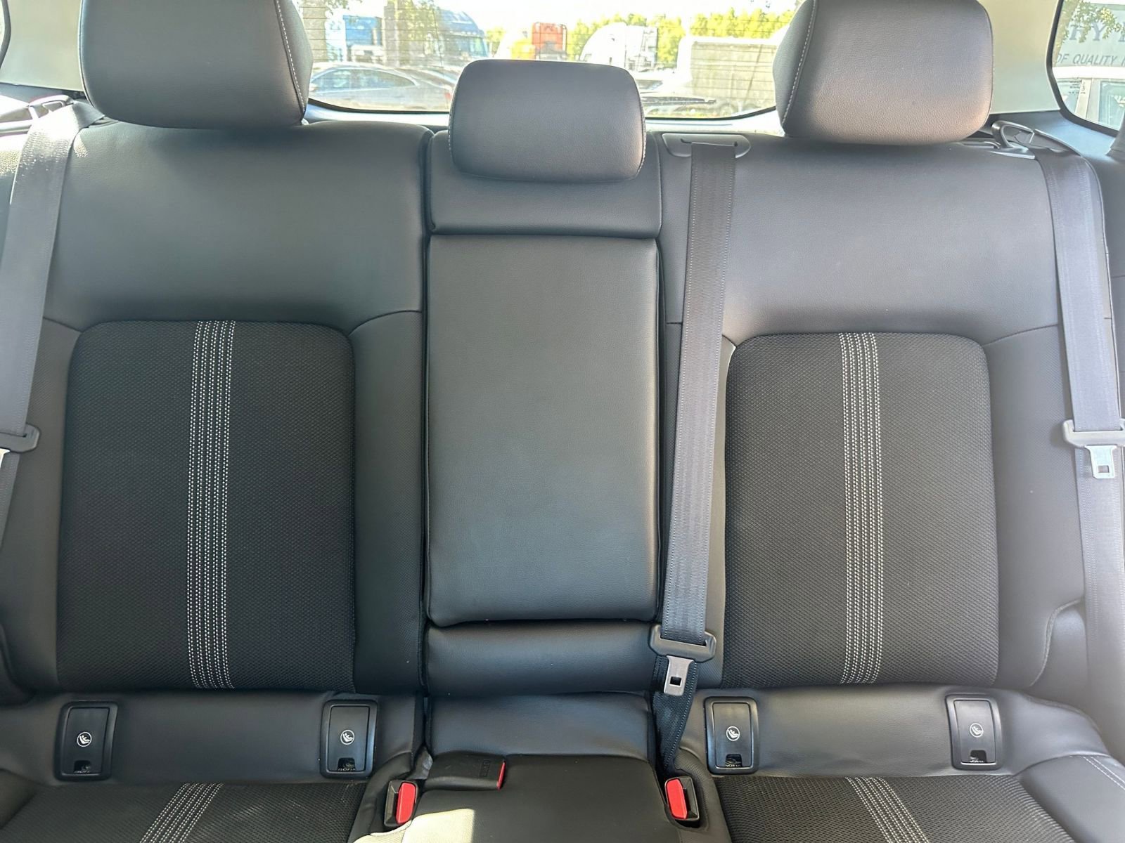 Thumbnail: 2025 Mazda CX-50 - 32