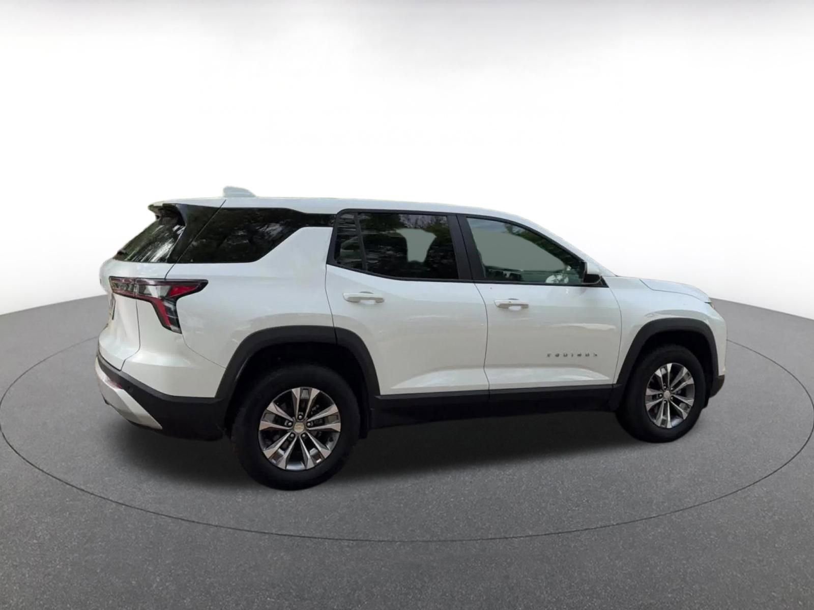 Thumbnail: 2025 Chevrolet Equinox - 15