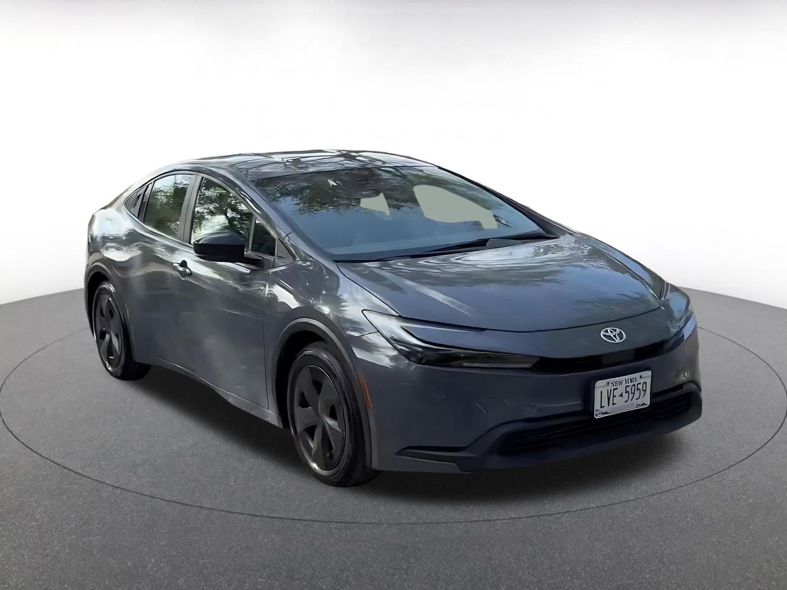 Thumbnail: 2025 Toyota Prius - 3