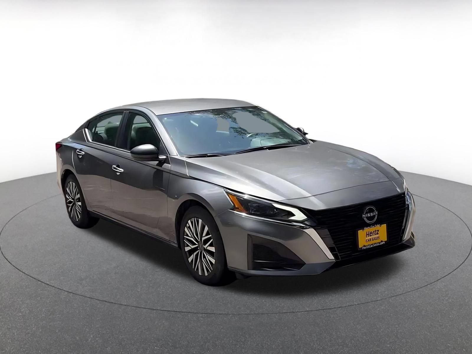 Thumbnail: 2025 Nissan Altima - 3