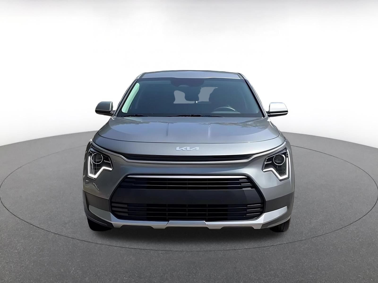 Thumbnail: 2026 Kia Niro - 4