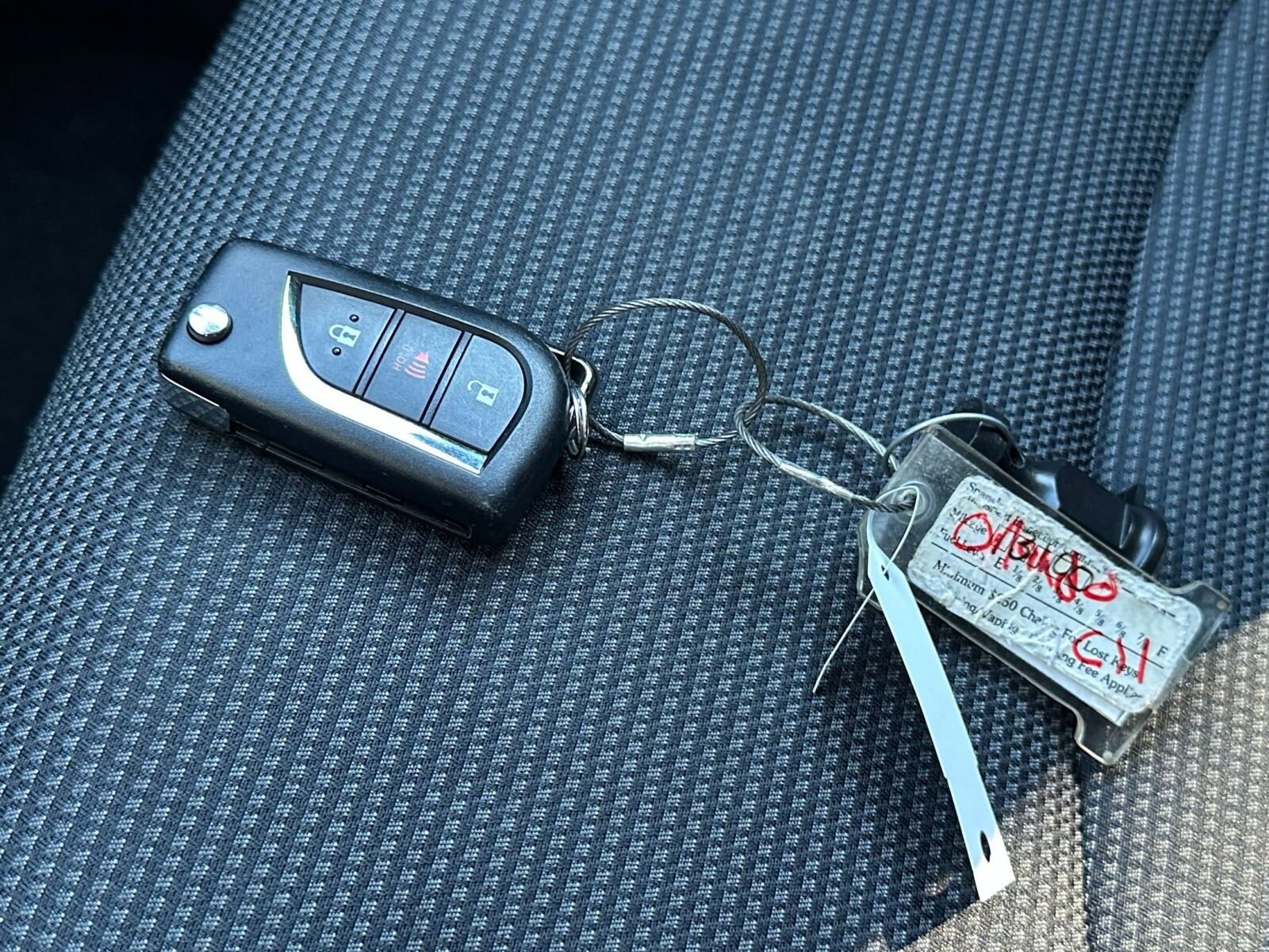 Thumbnail: 2025 Toyota RAV4 - 18