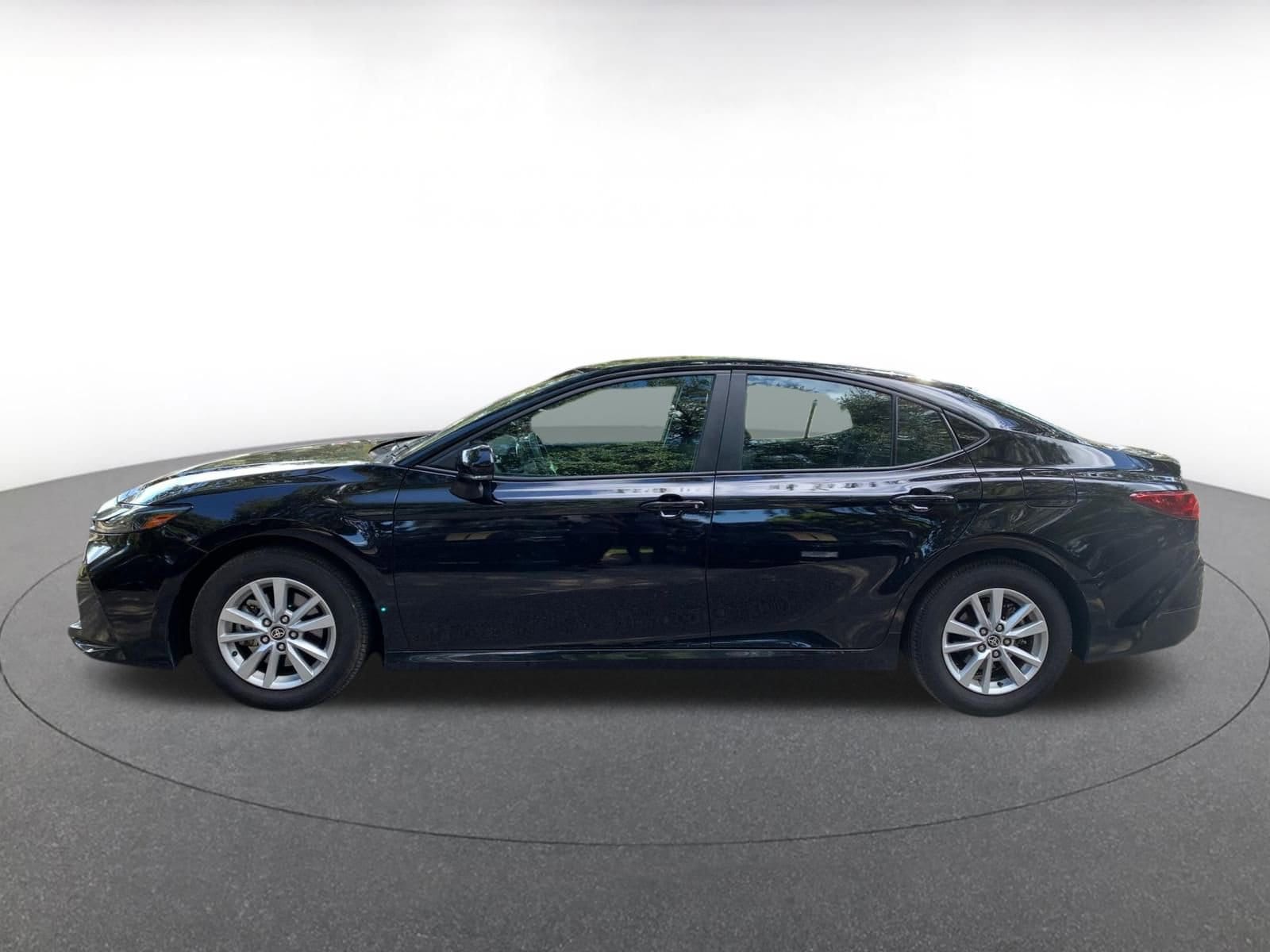 Thumbnail: 2025 Toyota Camry - 4