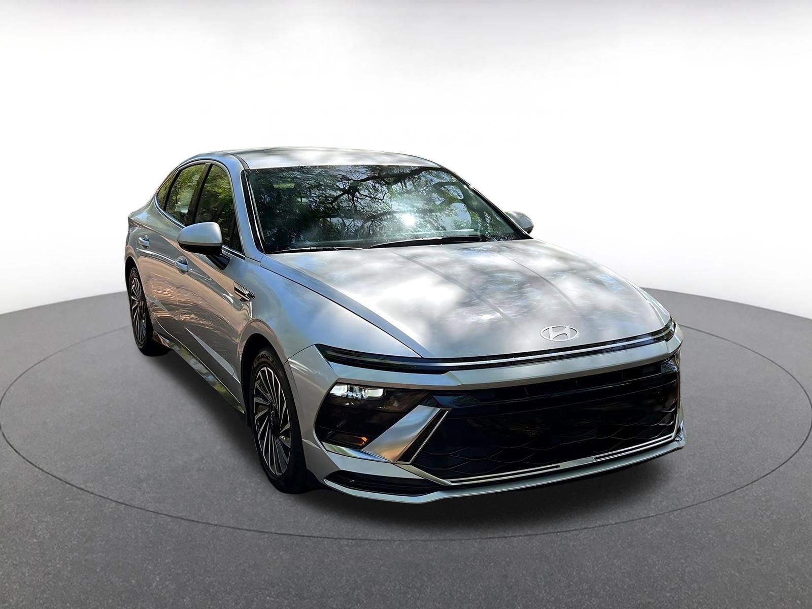 2025 Hyundai Sonata Hybrid