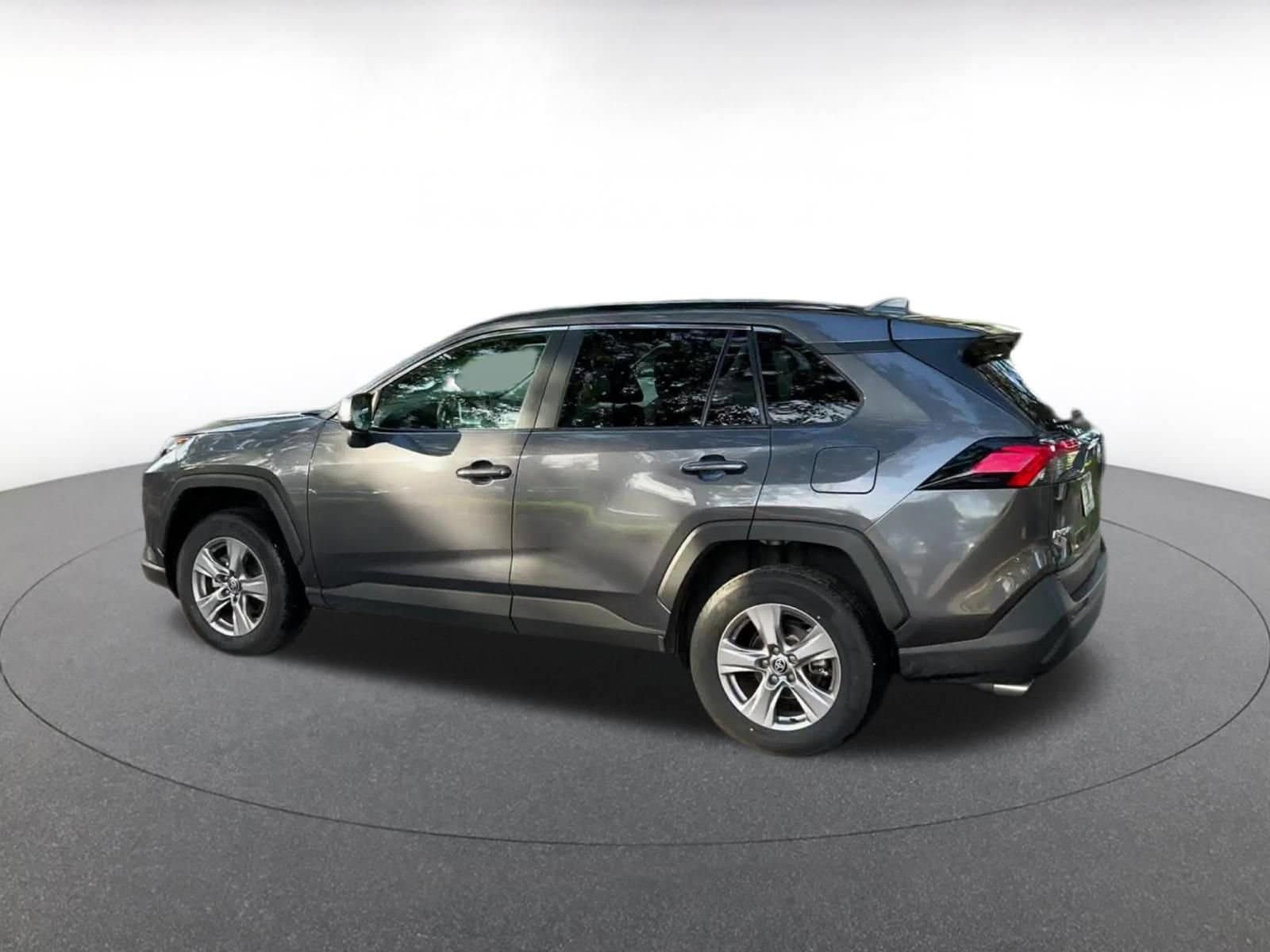 Thumbnail: 2025 Toyota RAV4 - 10