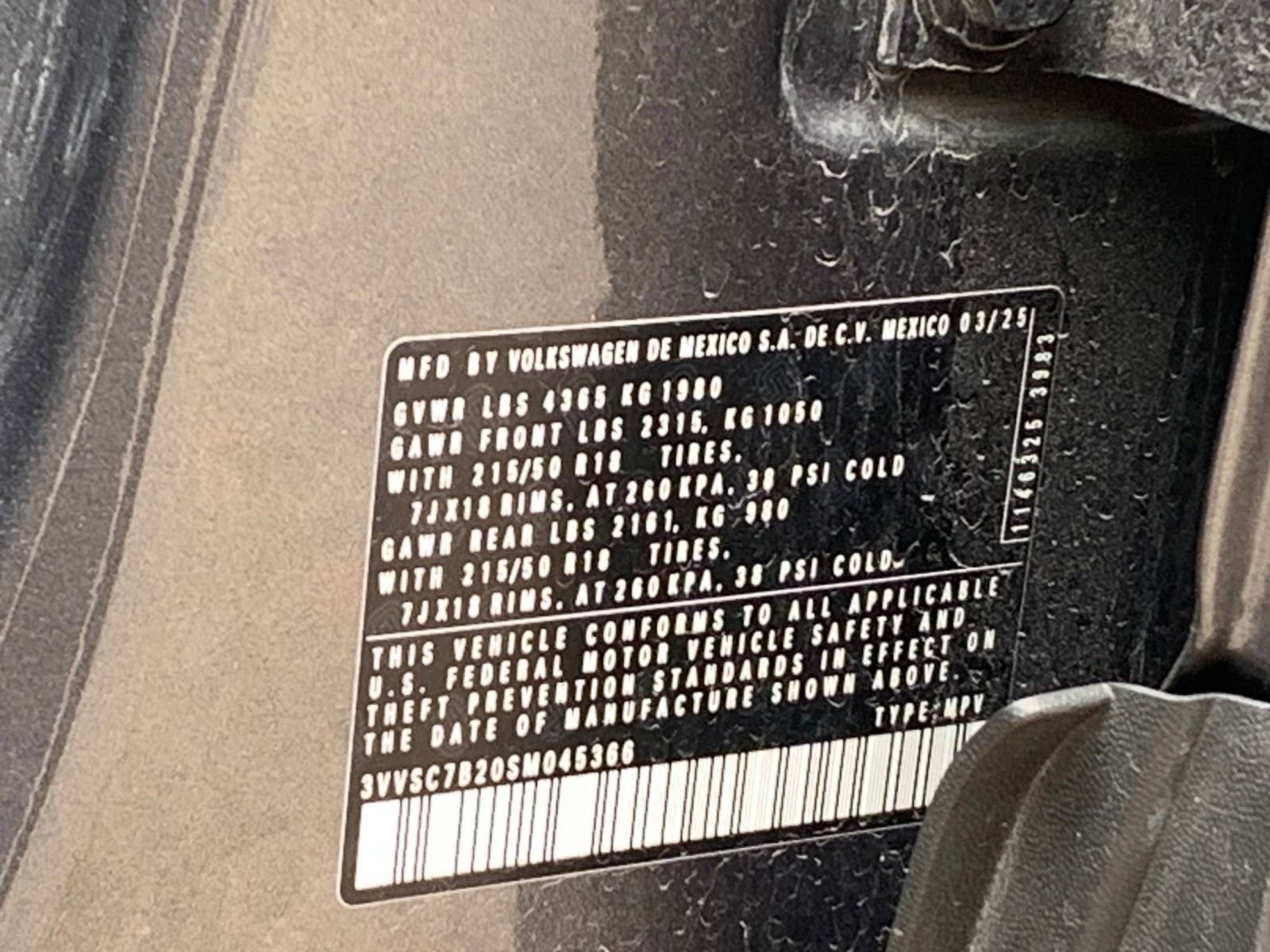 Thumbnail: 2025 Volkswagen Taos - 10