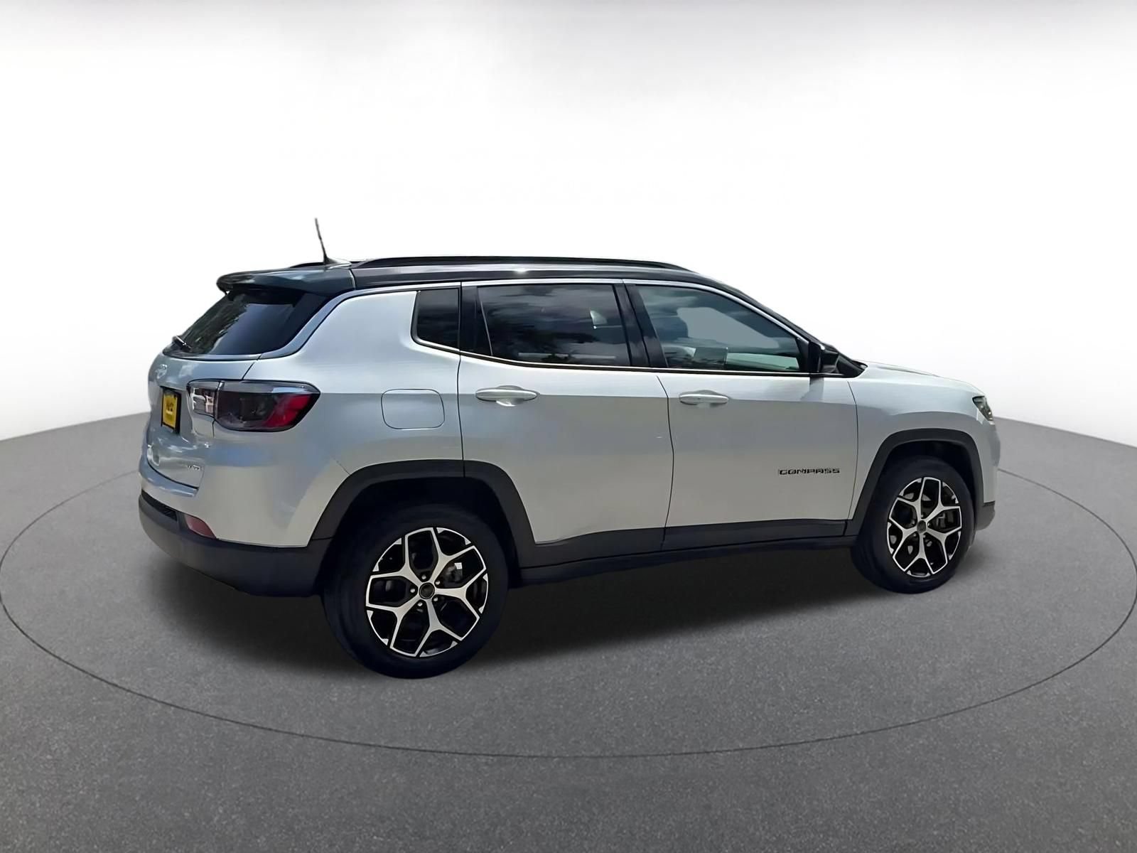 Thumbnail: 2025 Jeep Compass - 15