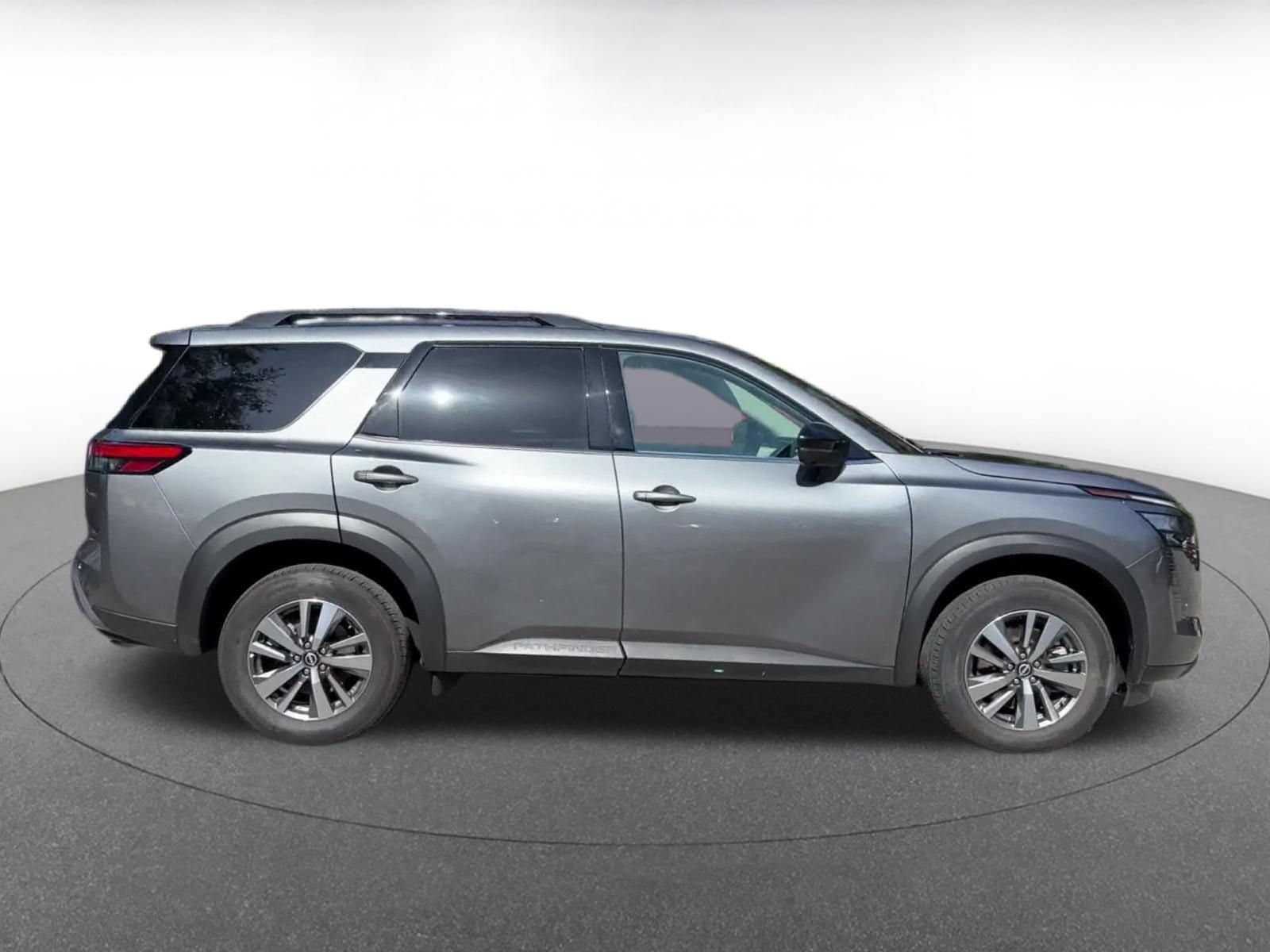 Thumbnail: 2026 Nissan Pathfinder - 13