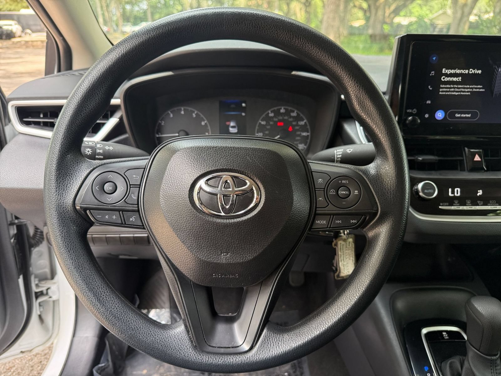 Thumbnail: 2025 Toyota Corolla - 25
