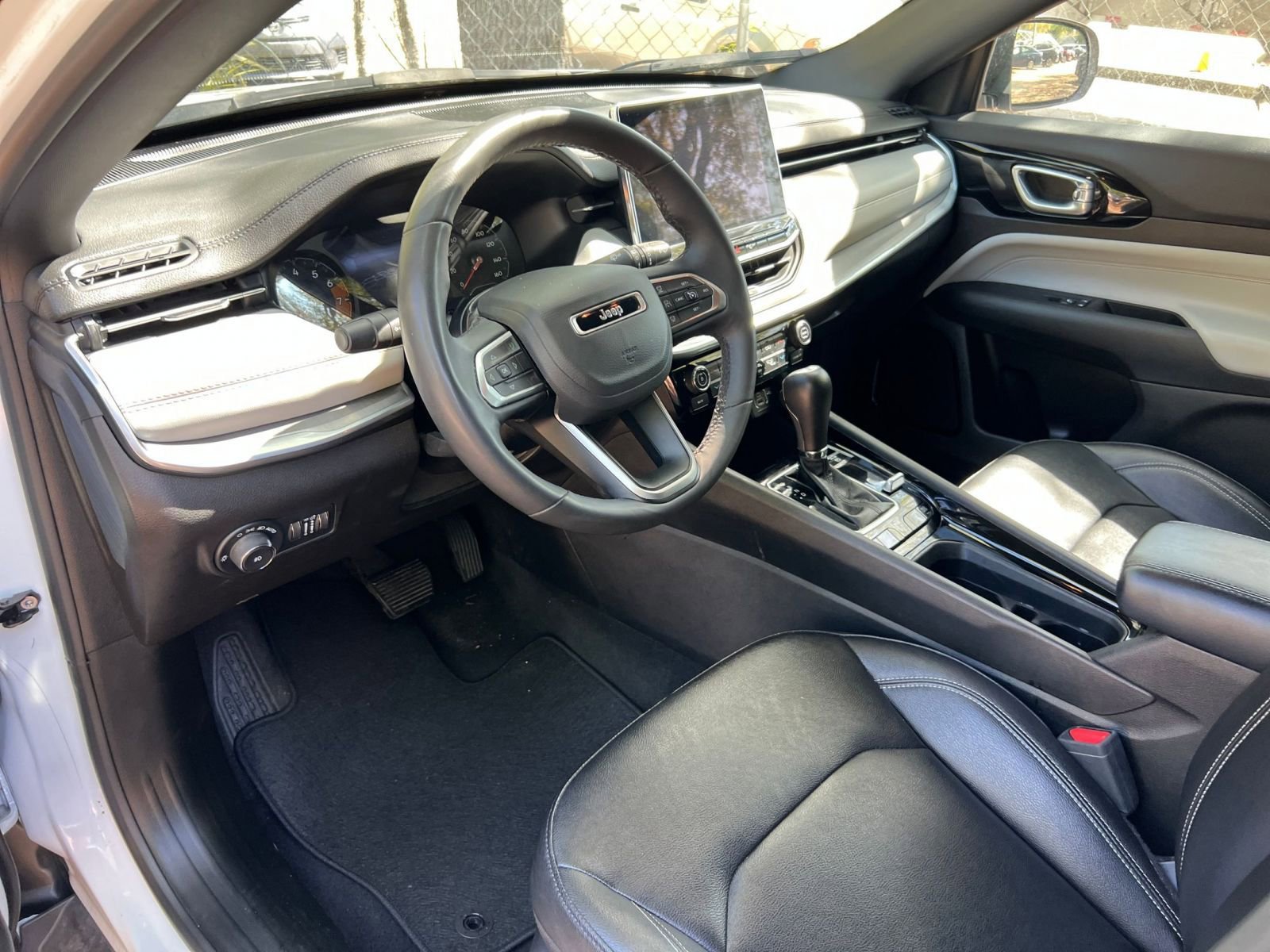 Thumbnail: 2025 Jeep Compass - 30