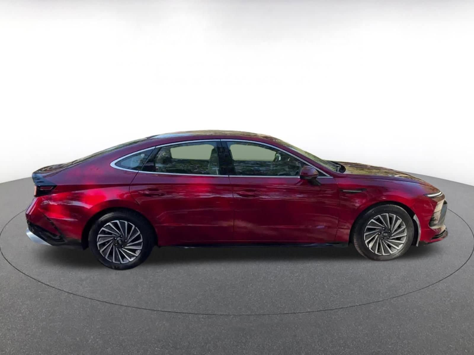 Thumbnail: 2025 Hyundai Sonata - 16