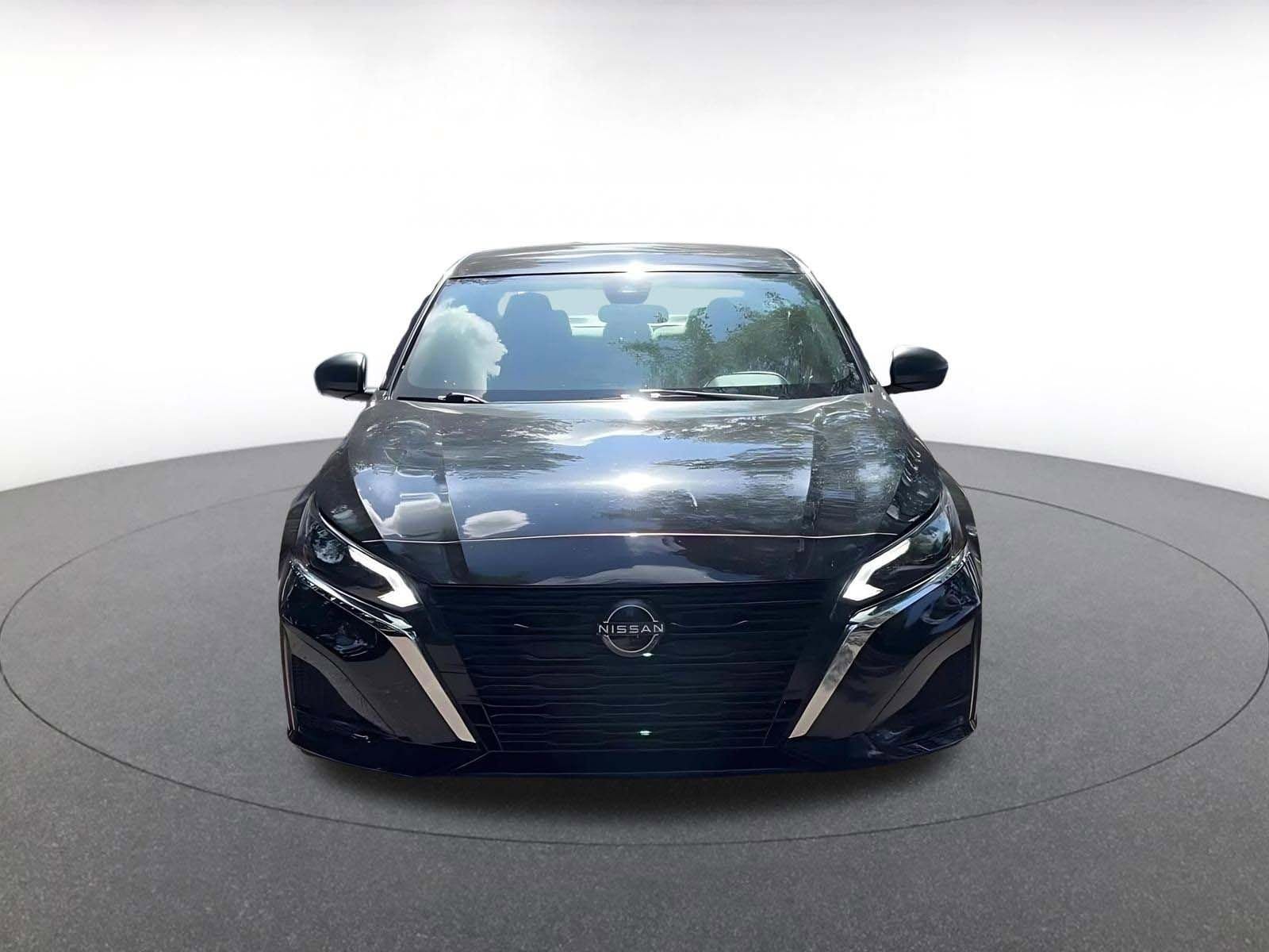 Thumbnail: 2025 Nissan Altima - 4