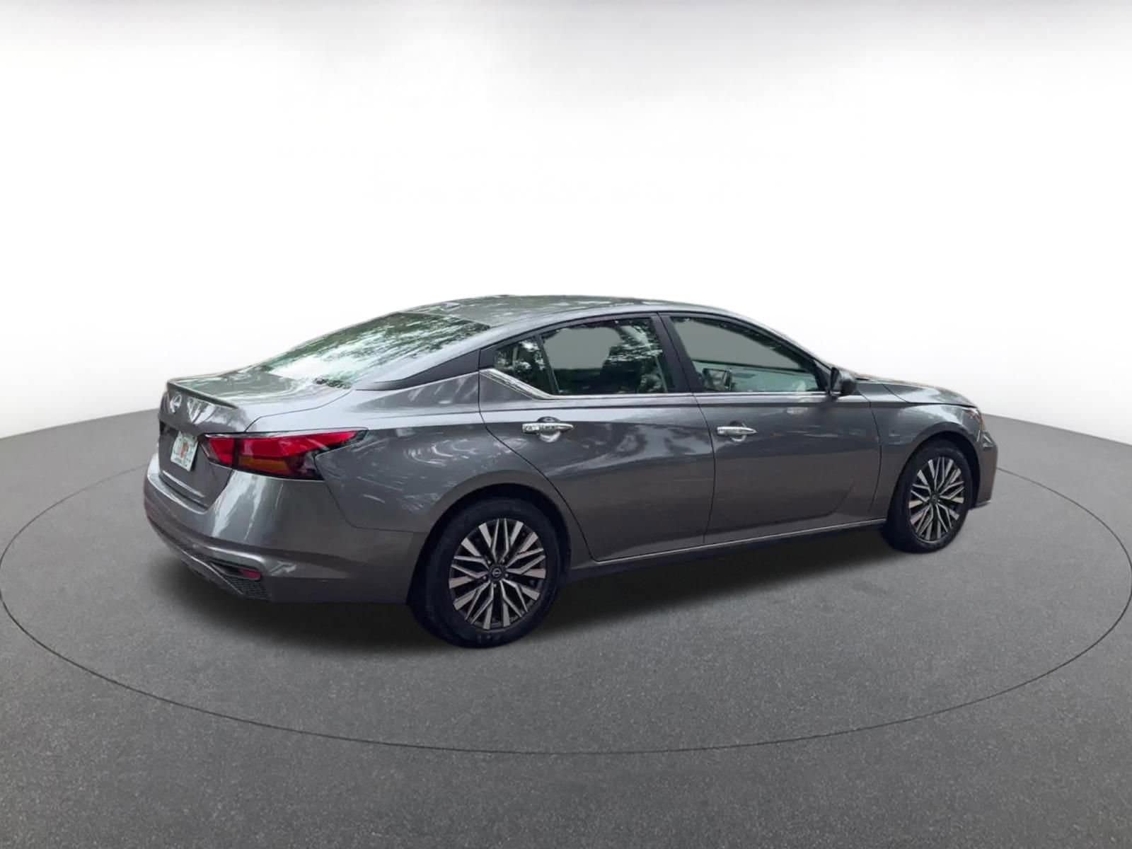 Thumbnail: 2025 Nissan Altima - 14