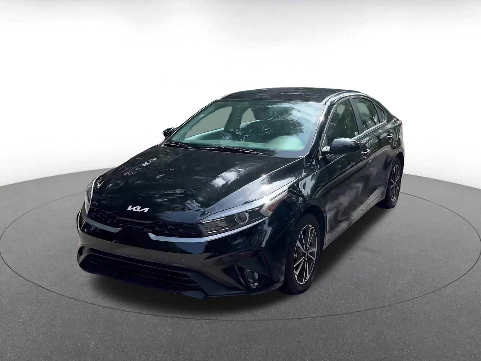 Thumbnail: 2024 Kia Forte - 6