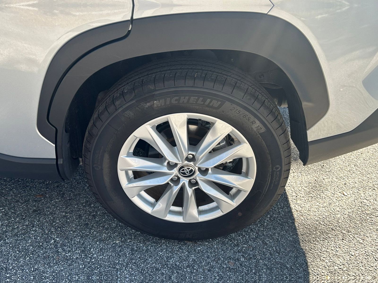 Thumbnail: 2025 Toyota Corolla Cross - 23