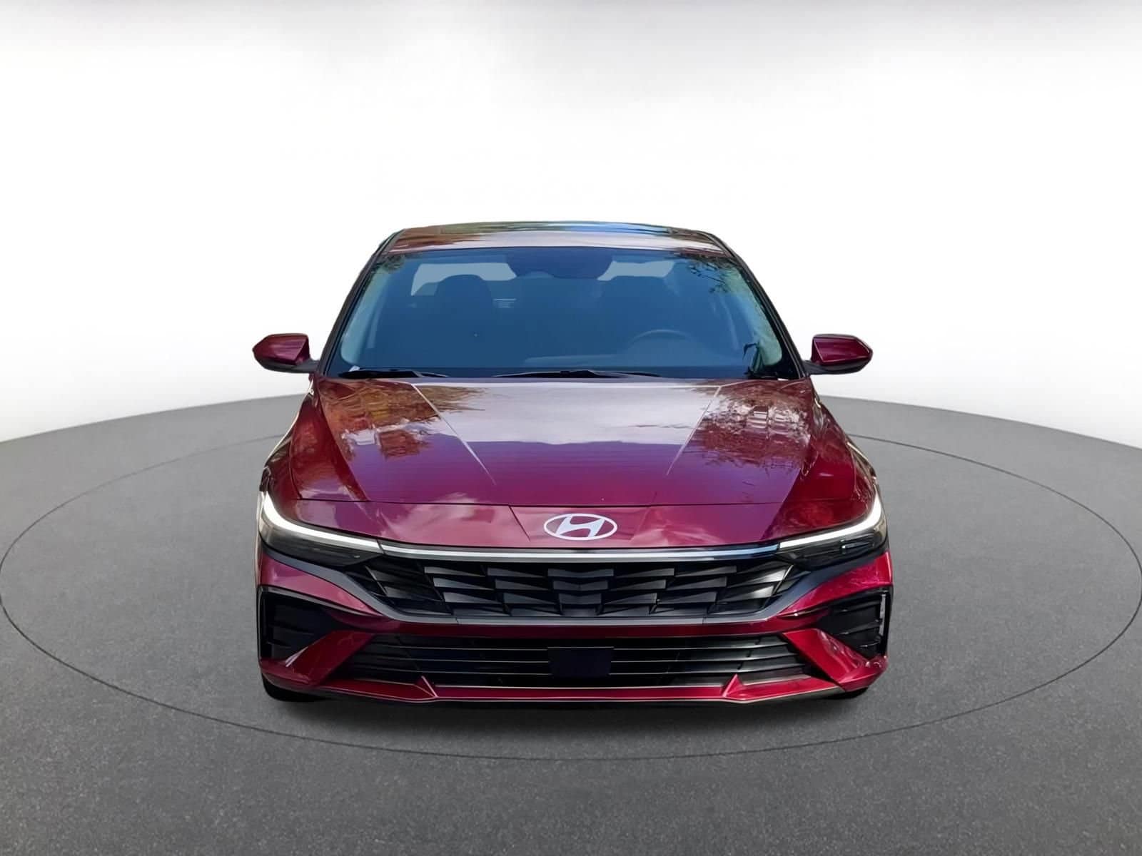 Thumbnail: 2025 Hyundai Elantra - 4