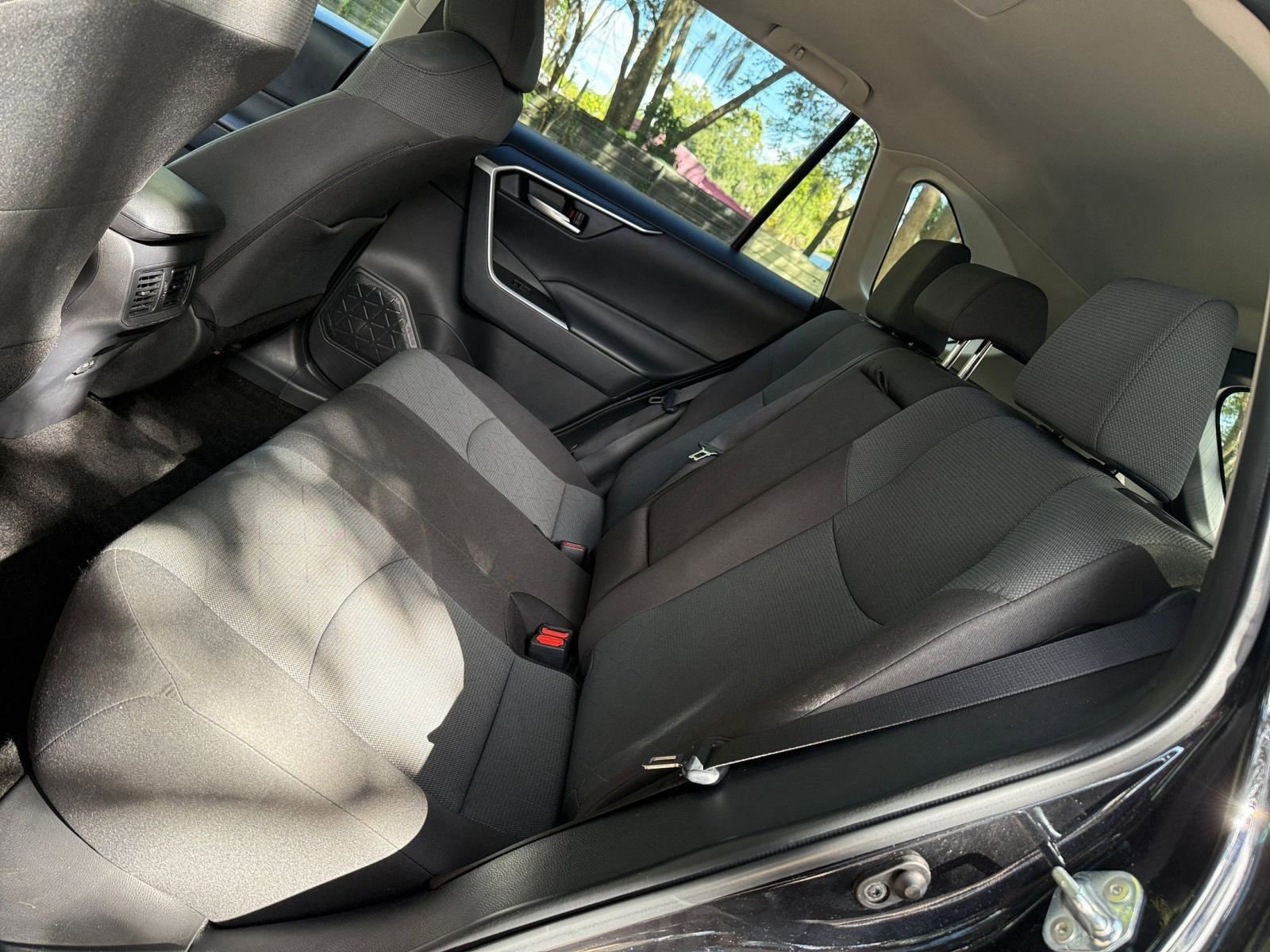 Thumbnail: 2025 Toyota RAV4 - 20