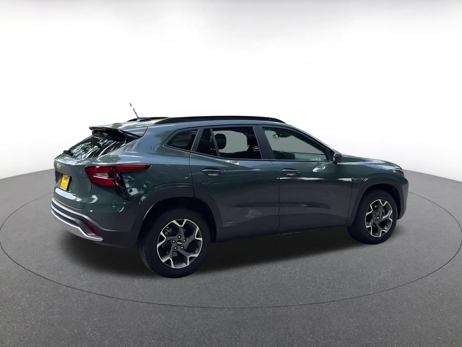 Thumbnail: 2025 Chevrolet Trax - 14