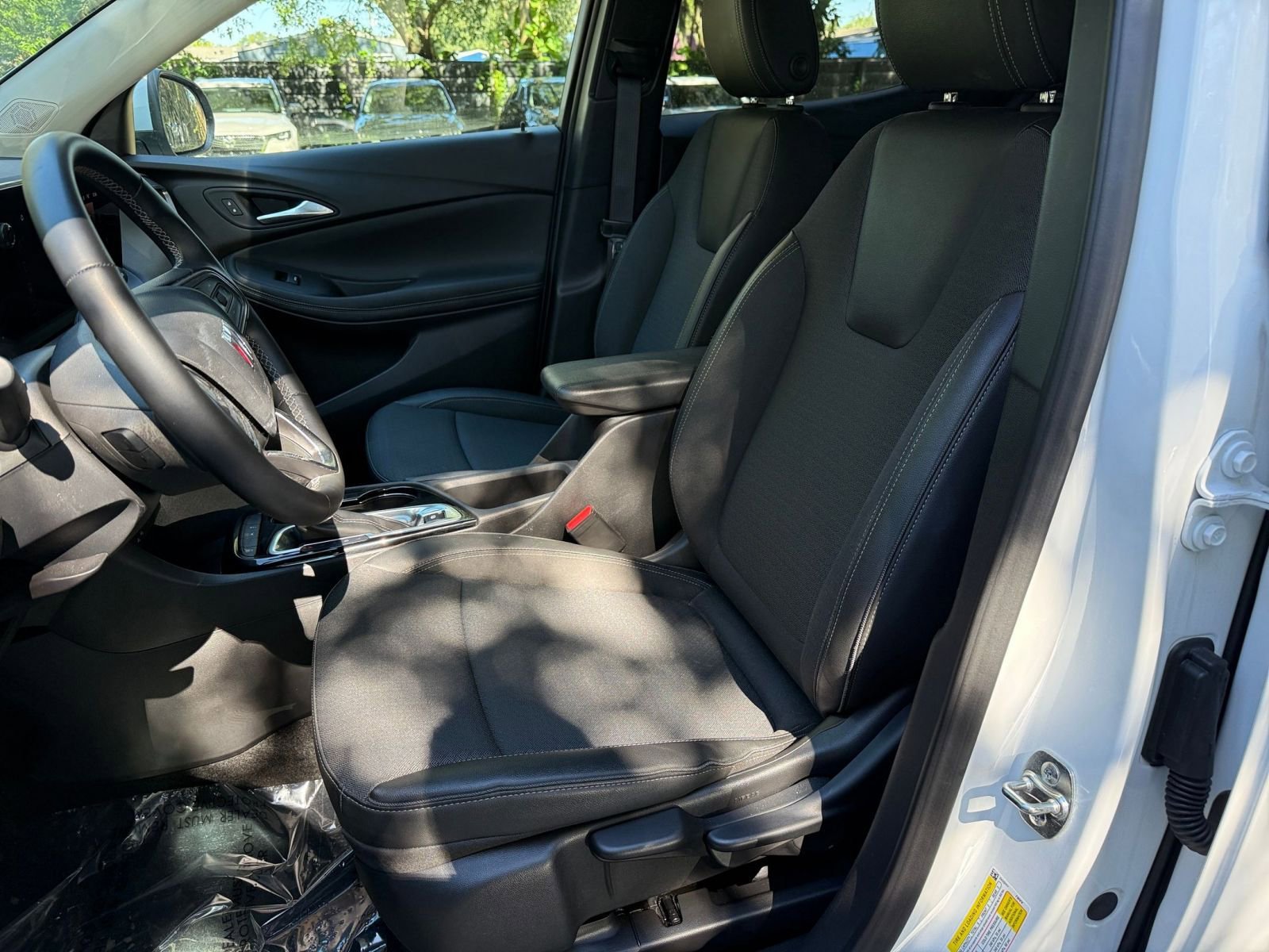 Thumbnail: 2025 Buick Encore GX - 30