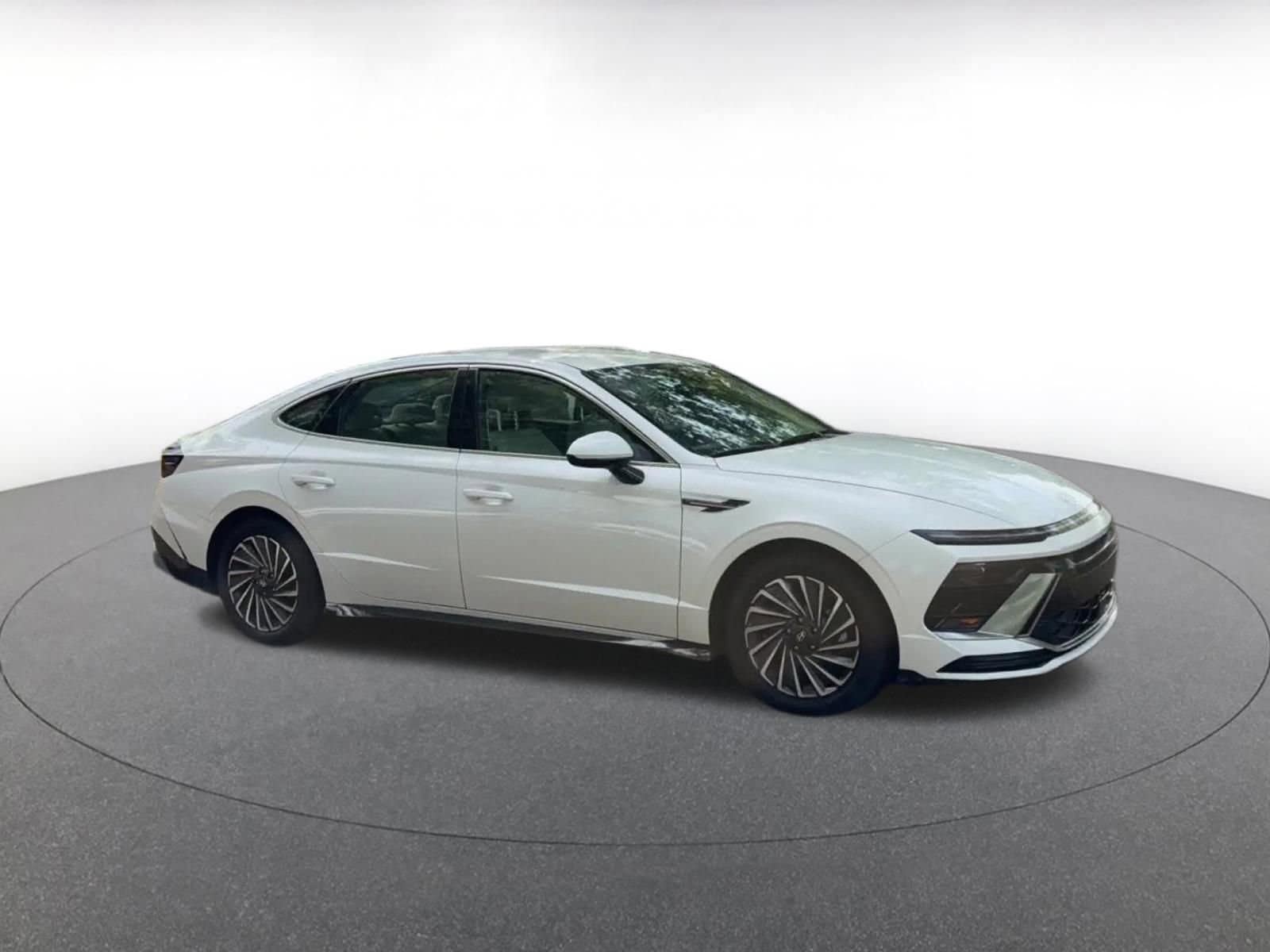 Thumbnail: 2025 Hyundai Sonata - 2