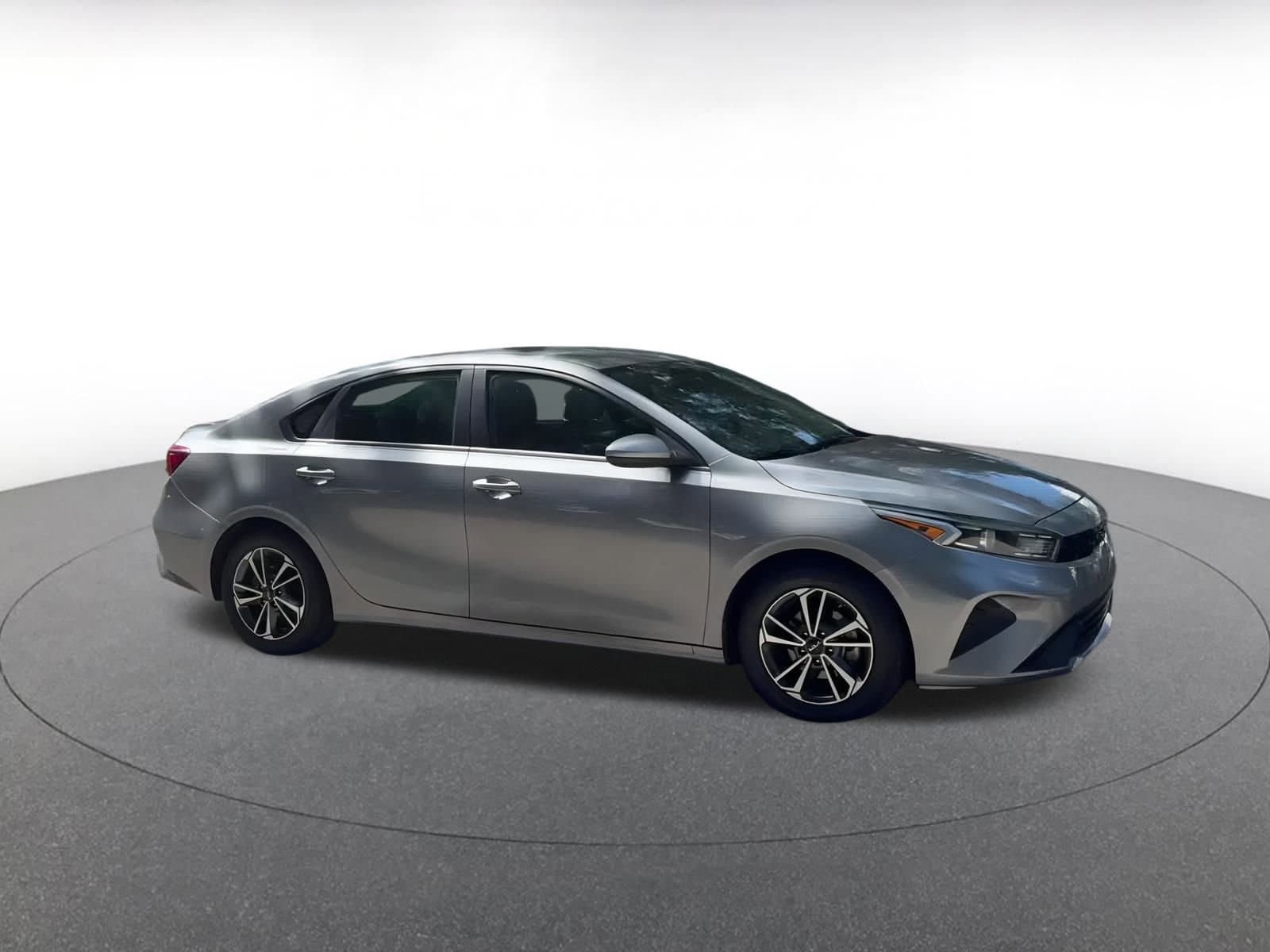 Thumbnail: 2024 Kia Forte - 2