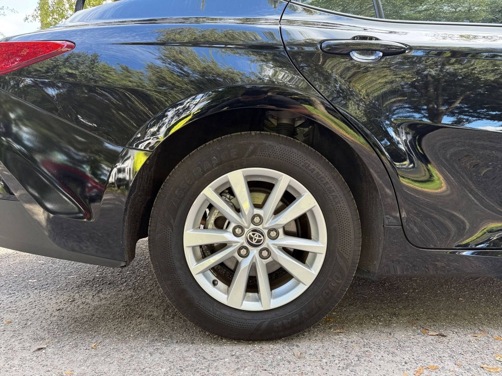 Thumbnail: 2025 Toyota Camry - 23