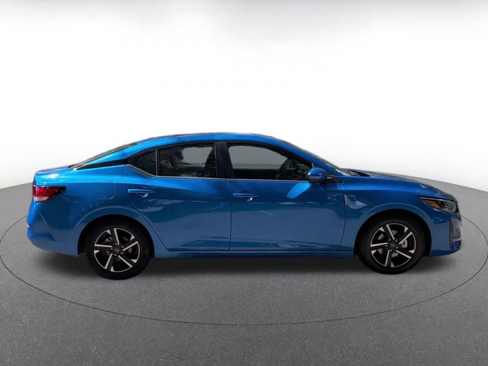 Thumbnail: 2025 Nissan Sentra - 24