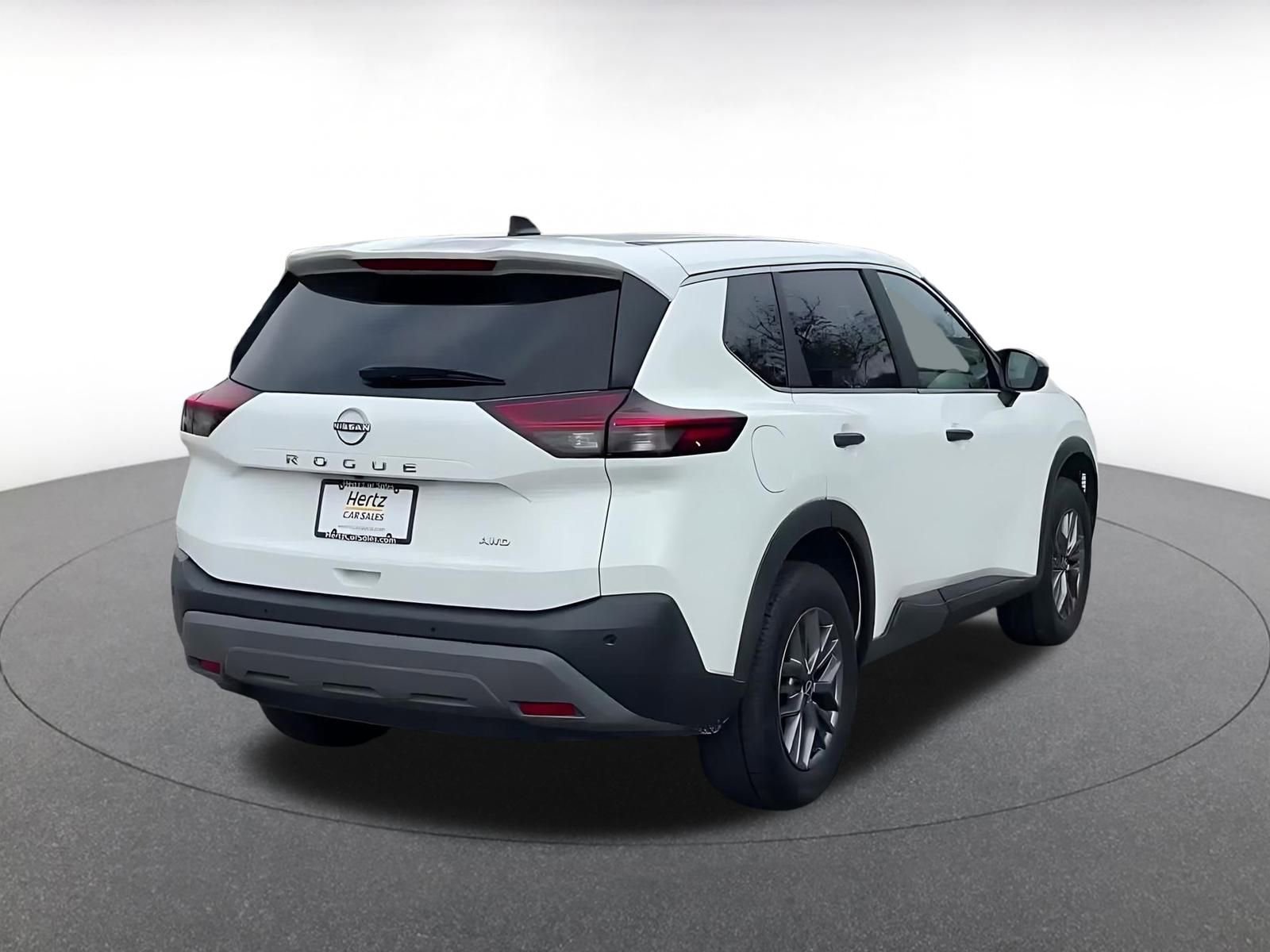 Thumbnail: 2023 Nissan Rogue - 12