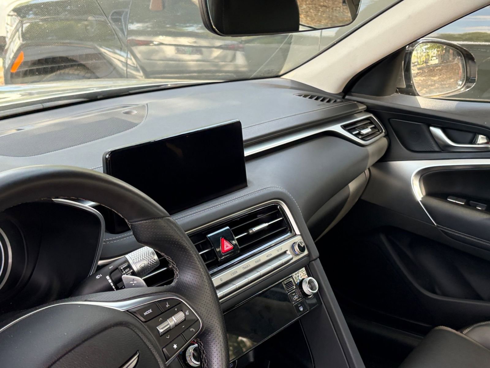 Thumbnail: 2025 Genesis G70 - 35