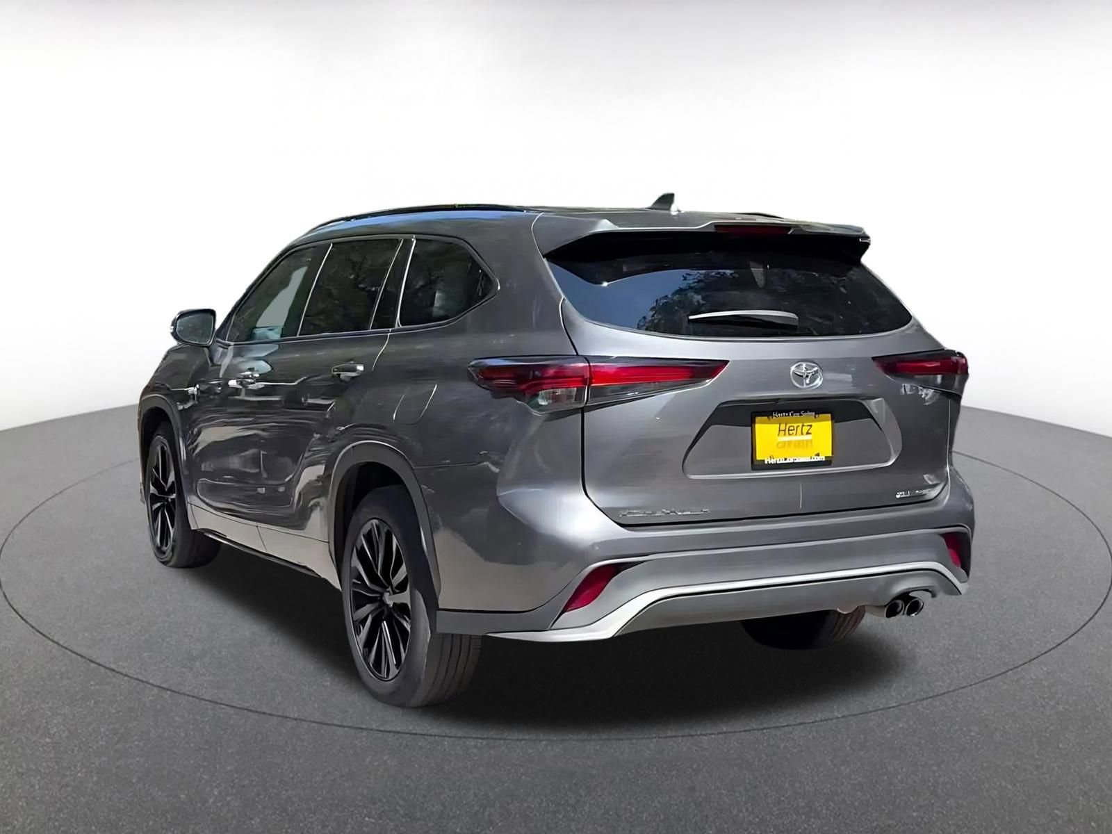 Thumbnail: 2025 Toyota Highlander - 12