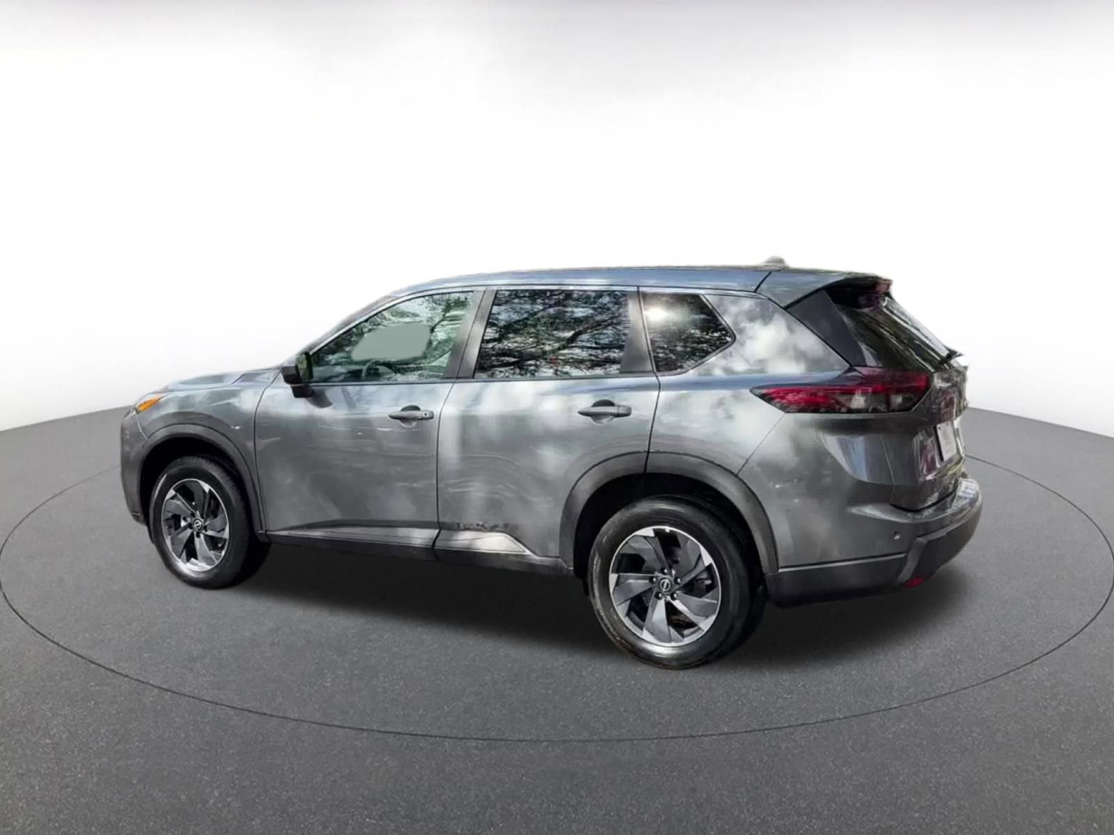 Thumbnail: 2025 Nissan Rogue - 10