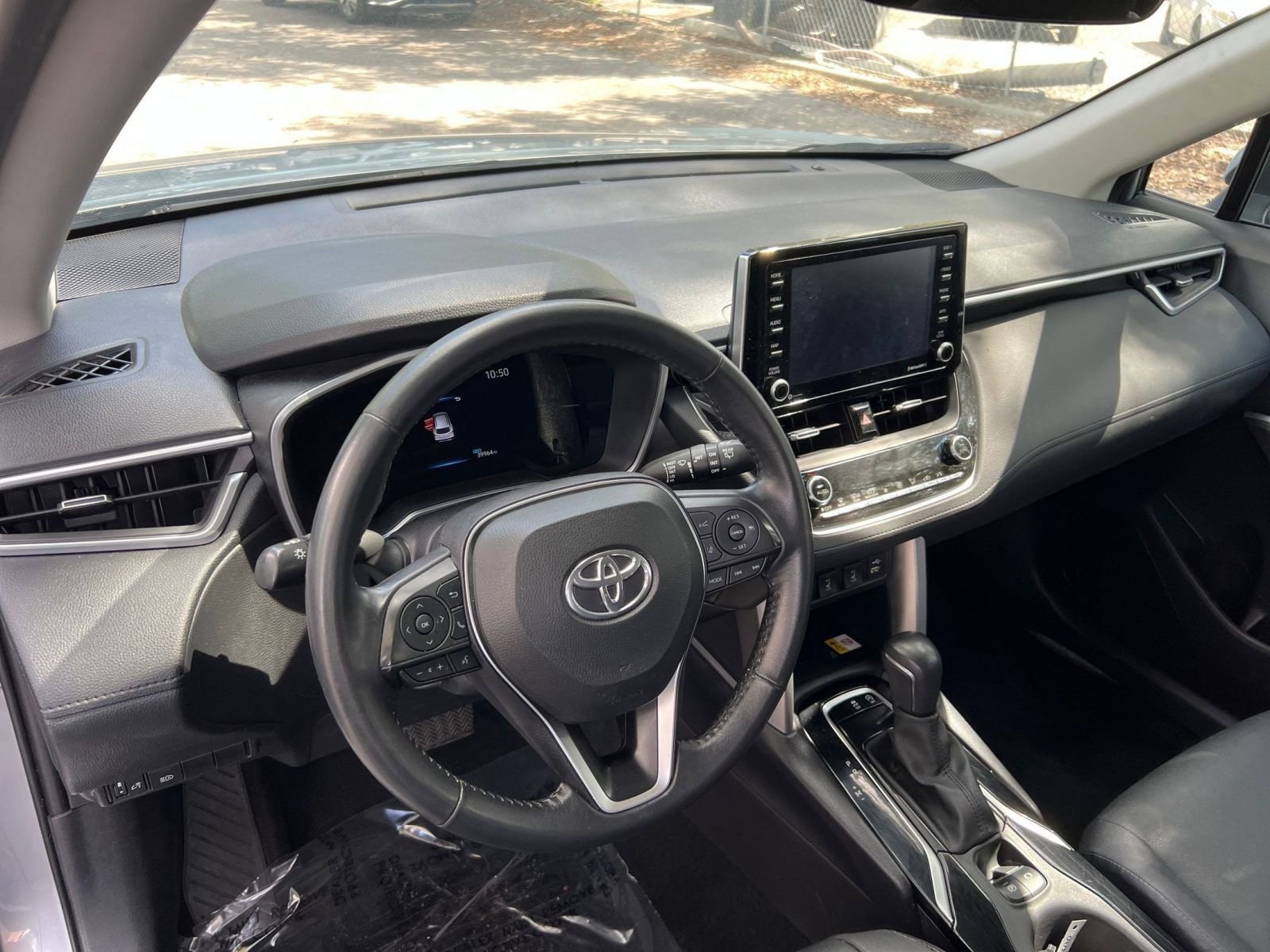 Thumbnail: 2022 Toyota Corolla Cross - 29