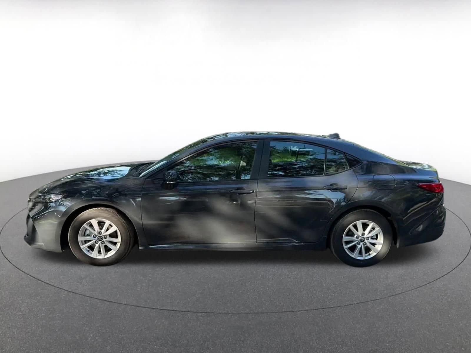 Thumbnail: 2025 Toyota Camry - 9