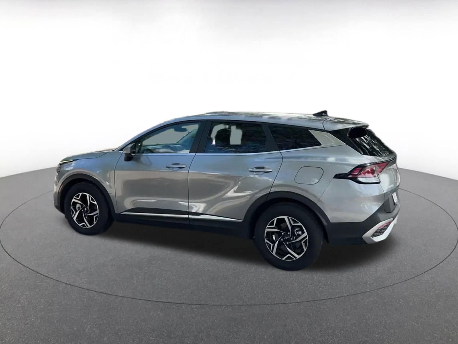 Thumbnail: 2024 Kia Sportage - 10