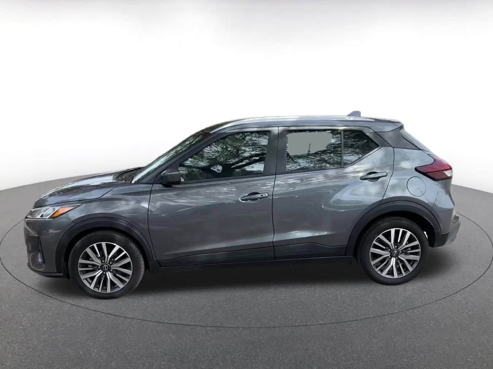 Thumbnail: 2024 Nissan Kicks - 9