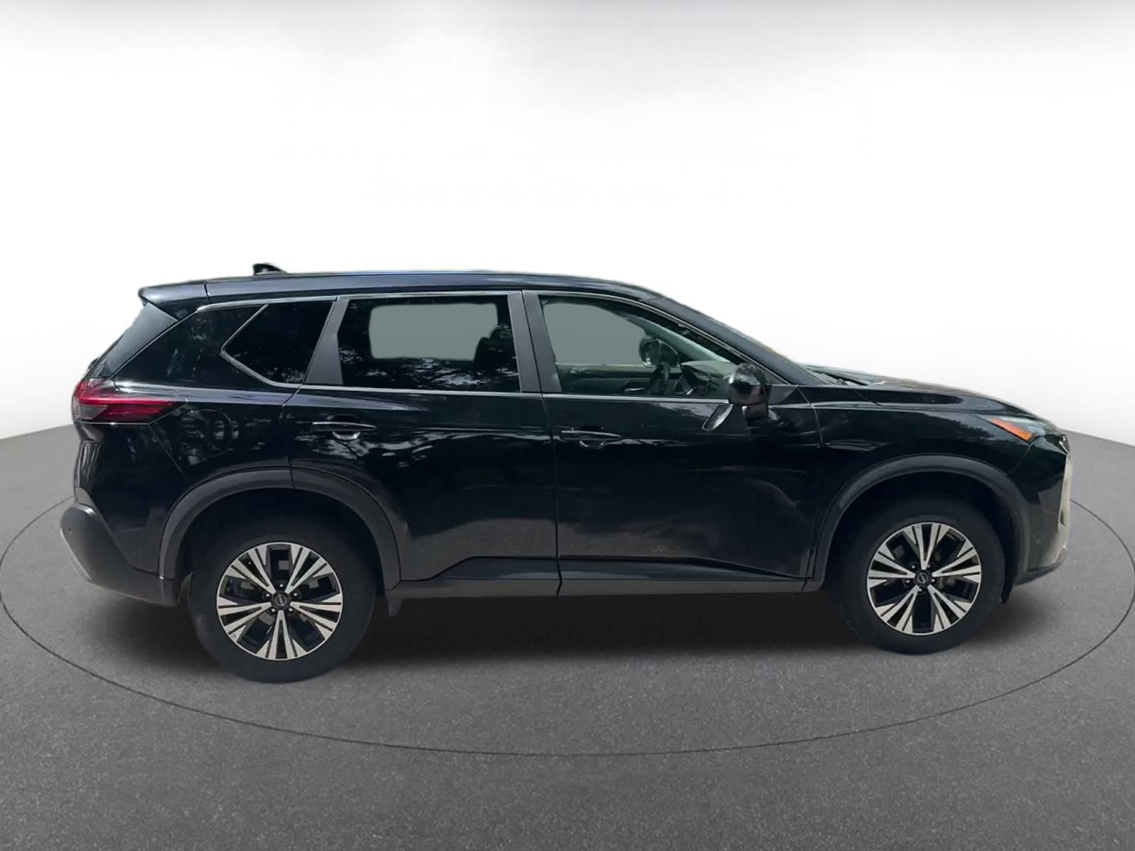 Thumbnail: 2023 Nissan Rogue - 16