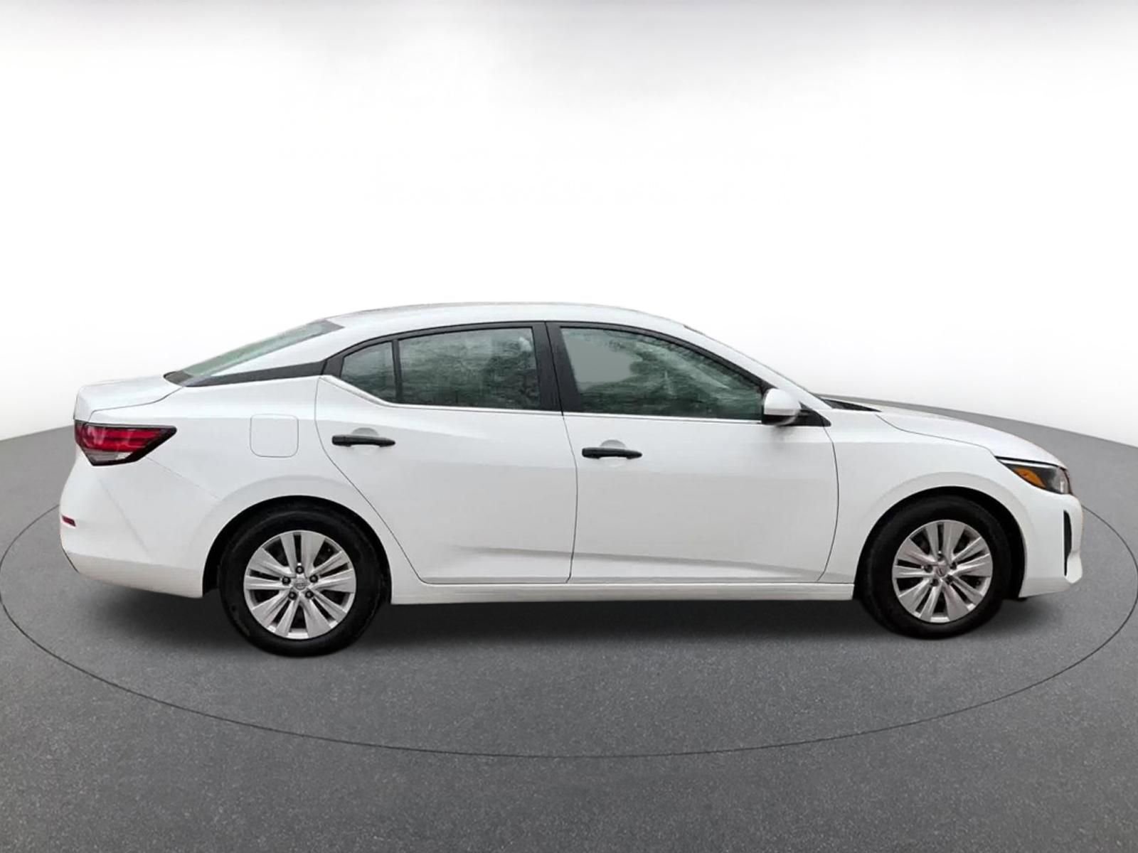 Thumbnail: 2025 Nissan Sentra - 16