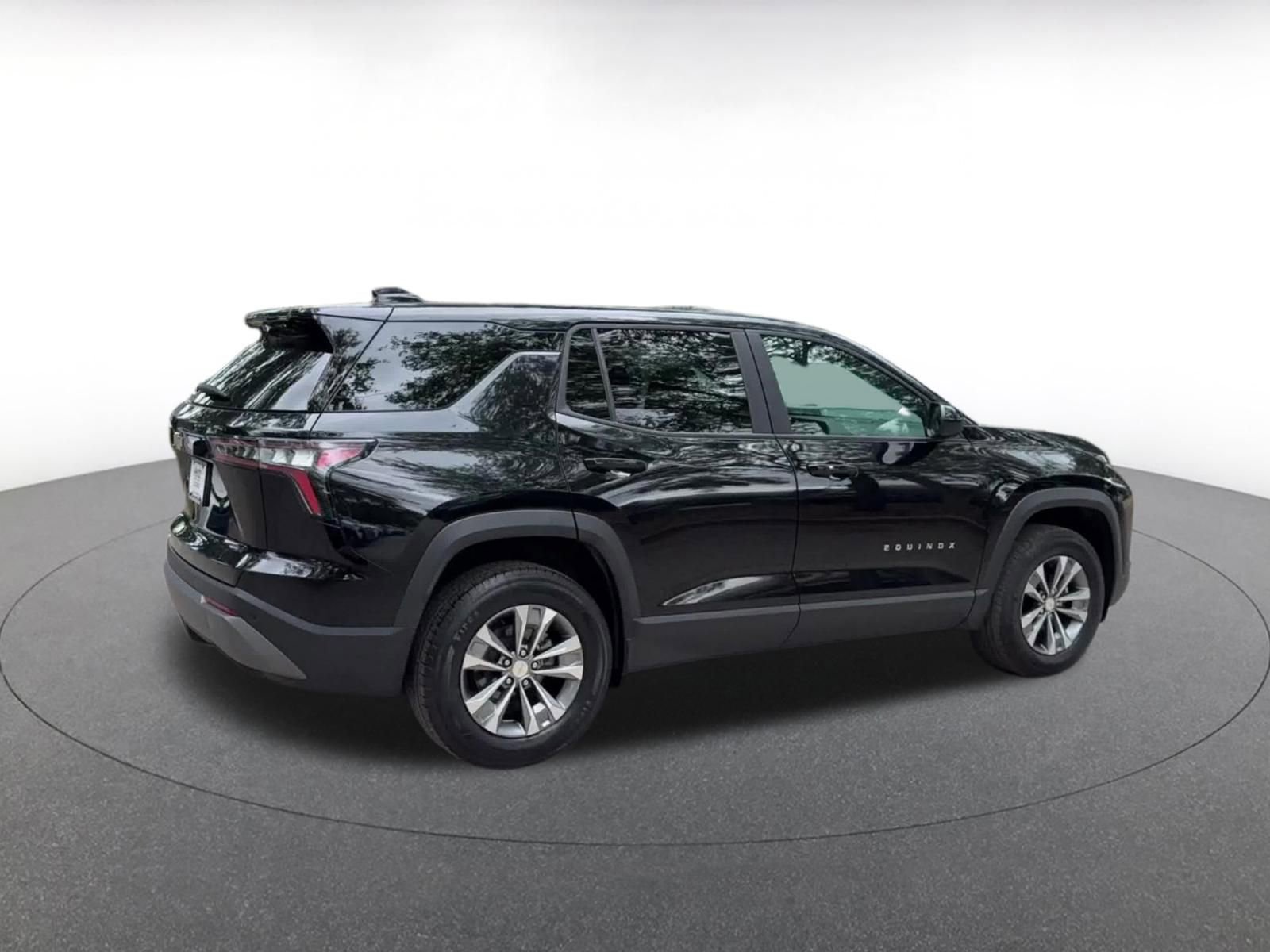 Thumbnail: 2025 Chevrolet Equinox - 15