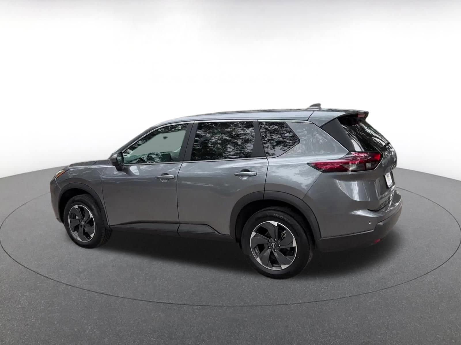 Thumbnail: 2025 Nissan Rogue - 10