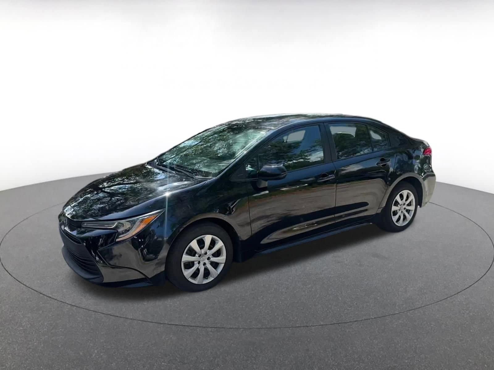 Thumbnail: 2023 Toyota Corolla - 8