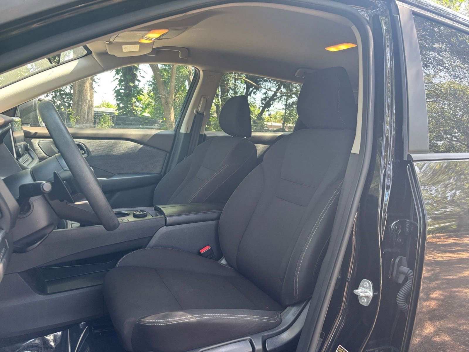 2023 Nissan Rogue S 30