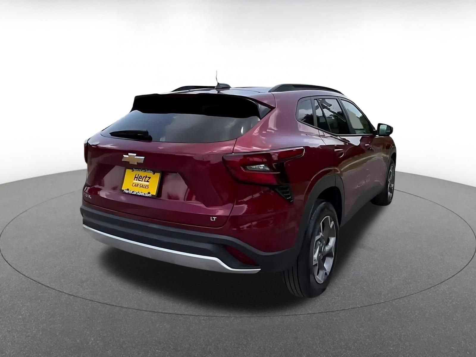 Thumbnail: 2025 Chevrolet Trax - 11