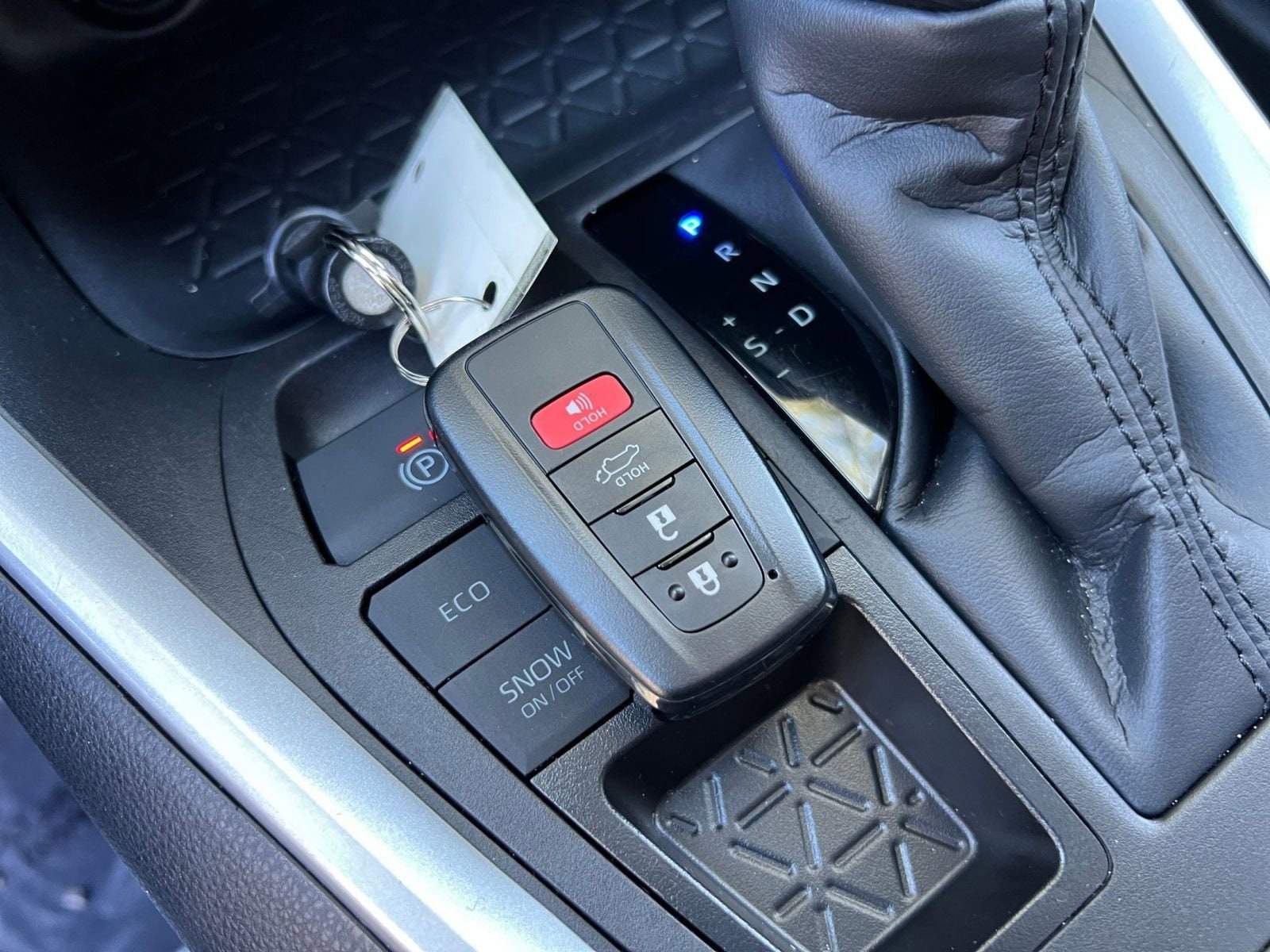 Thumbnail: 2025 Toyota RAV4 - 18