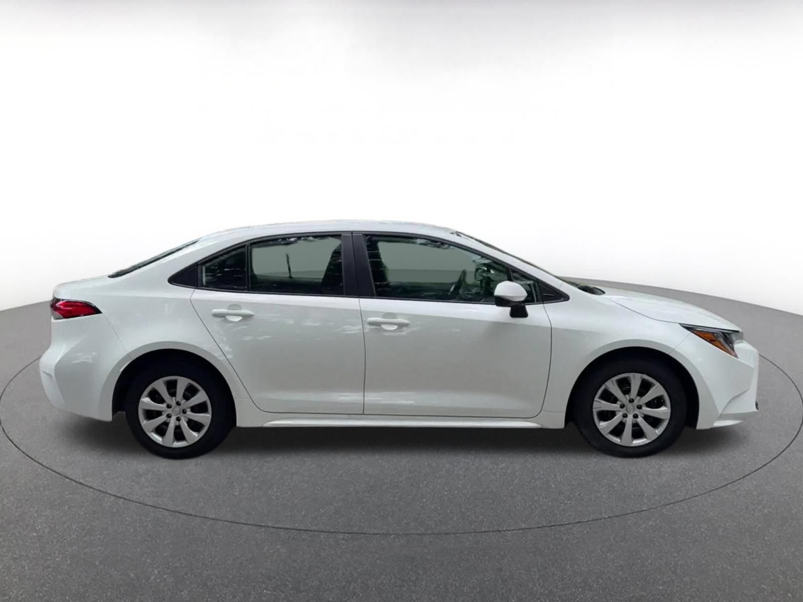 Thumbnail: 2025 Toyota Corolla - 16