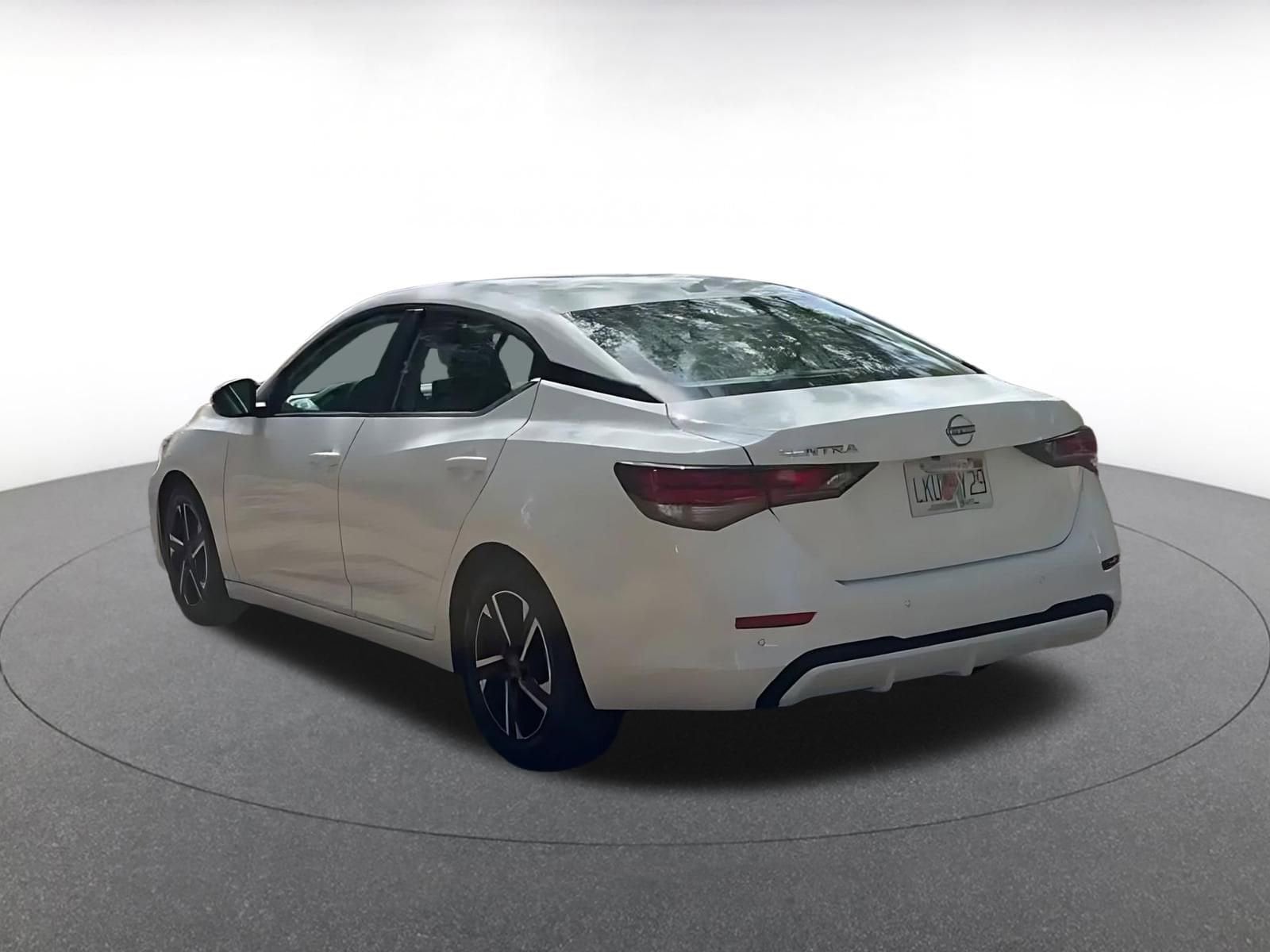 Thumbnail: 2025 Nissan Sentra - 11