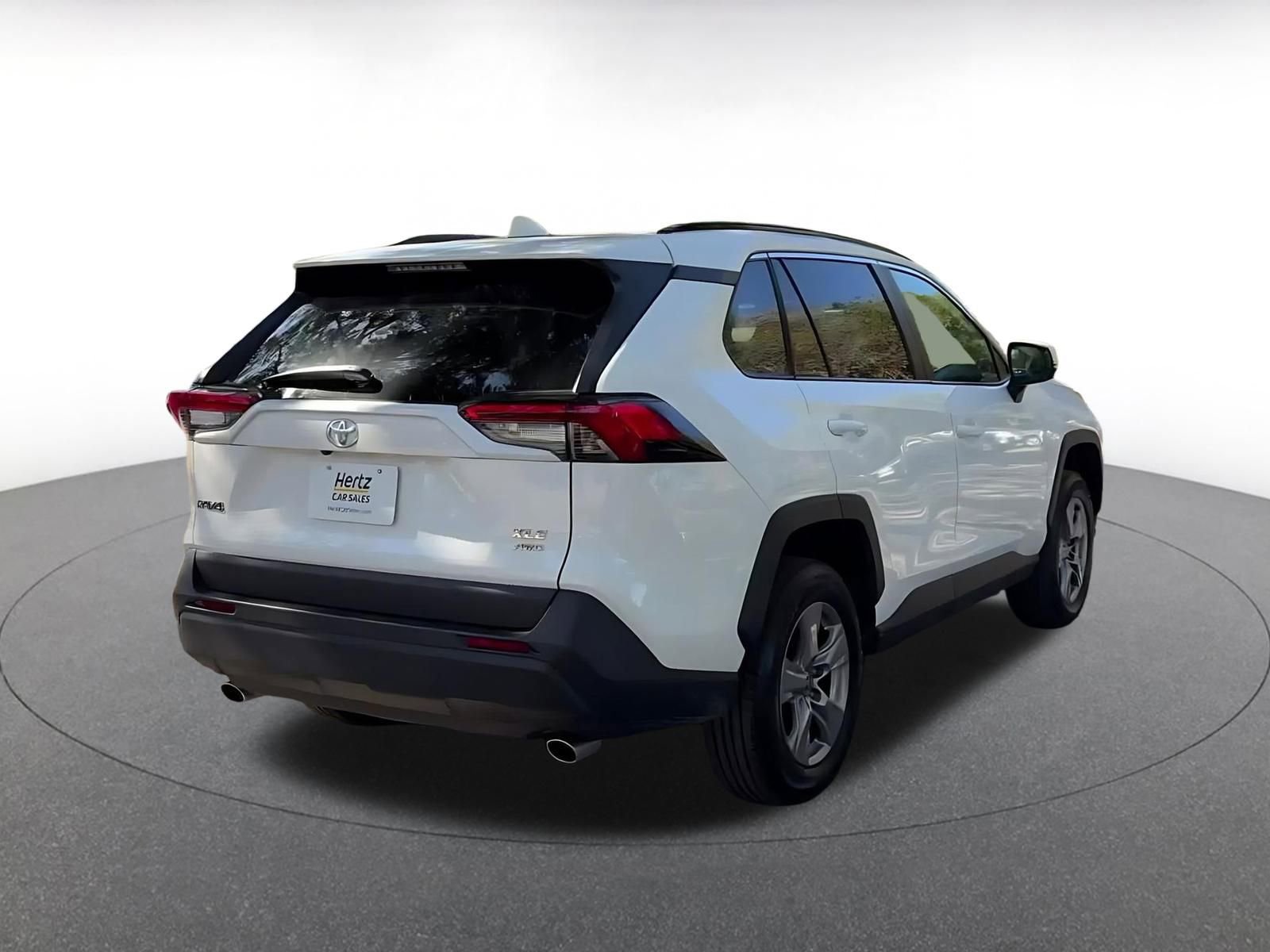 Thumbnail: 2025 Toyota RAV4 - 15