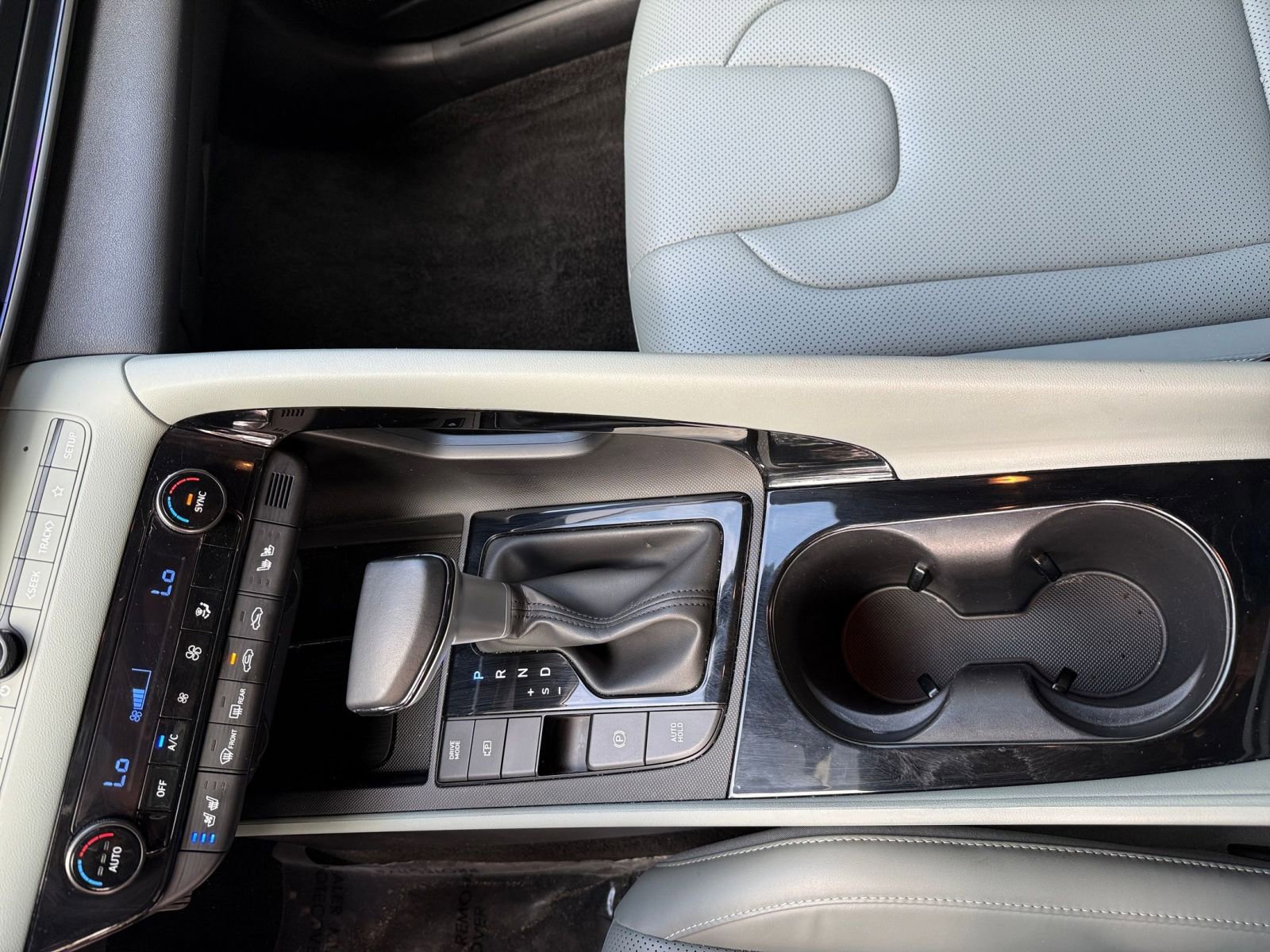 Thumbnail: 2025 Hyundai Elantra - 35